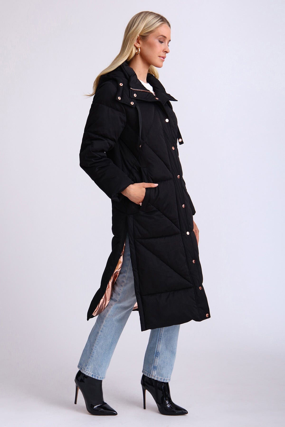 Black thermal puff longline cloud duvet puffer coat jacket - women's figure flattering outerwear for Fall 2023 fashion trends by Avec Les Filles