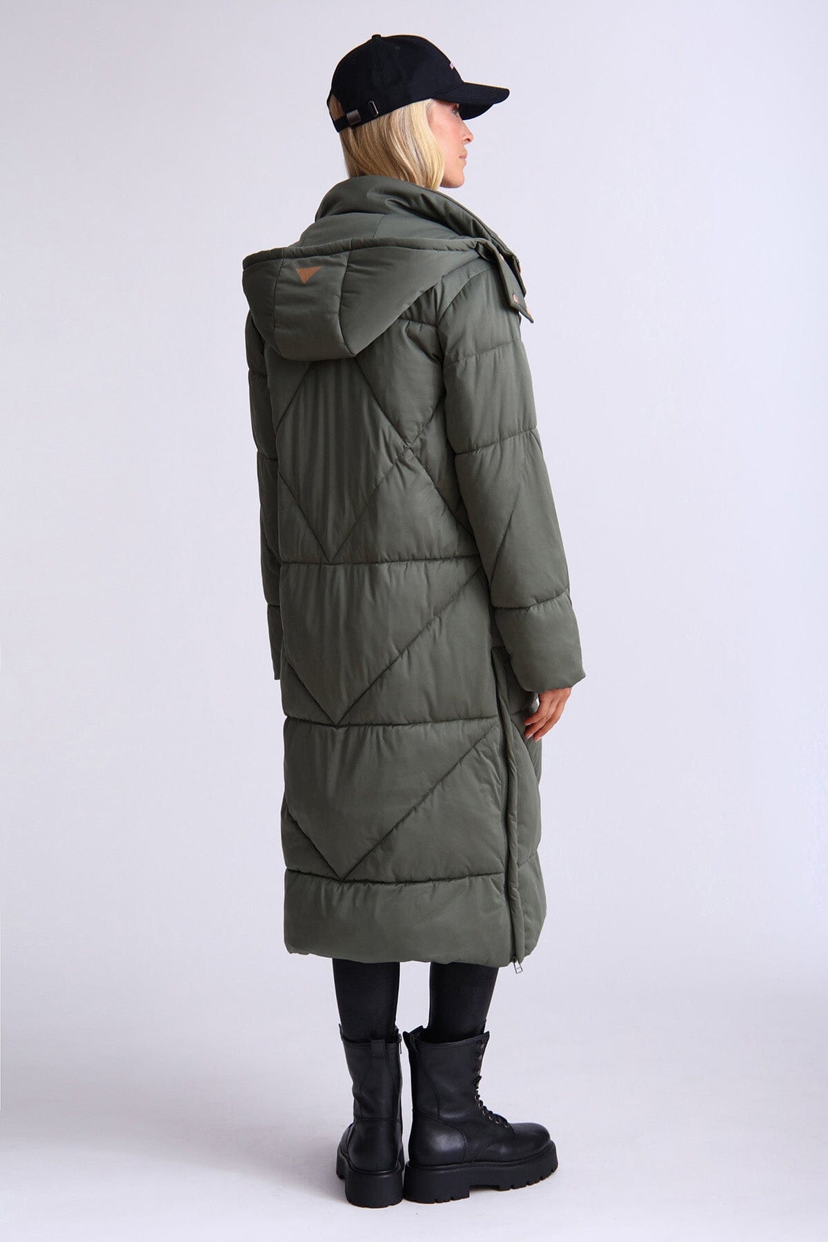 Olive green thermal puff longline cloud duvet puffer coat jacket - figure flattering stylish casual outerwear for Fall Winter 2023 trends