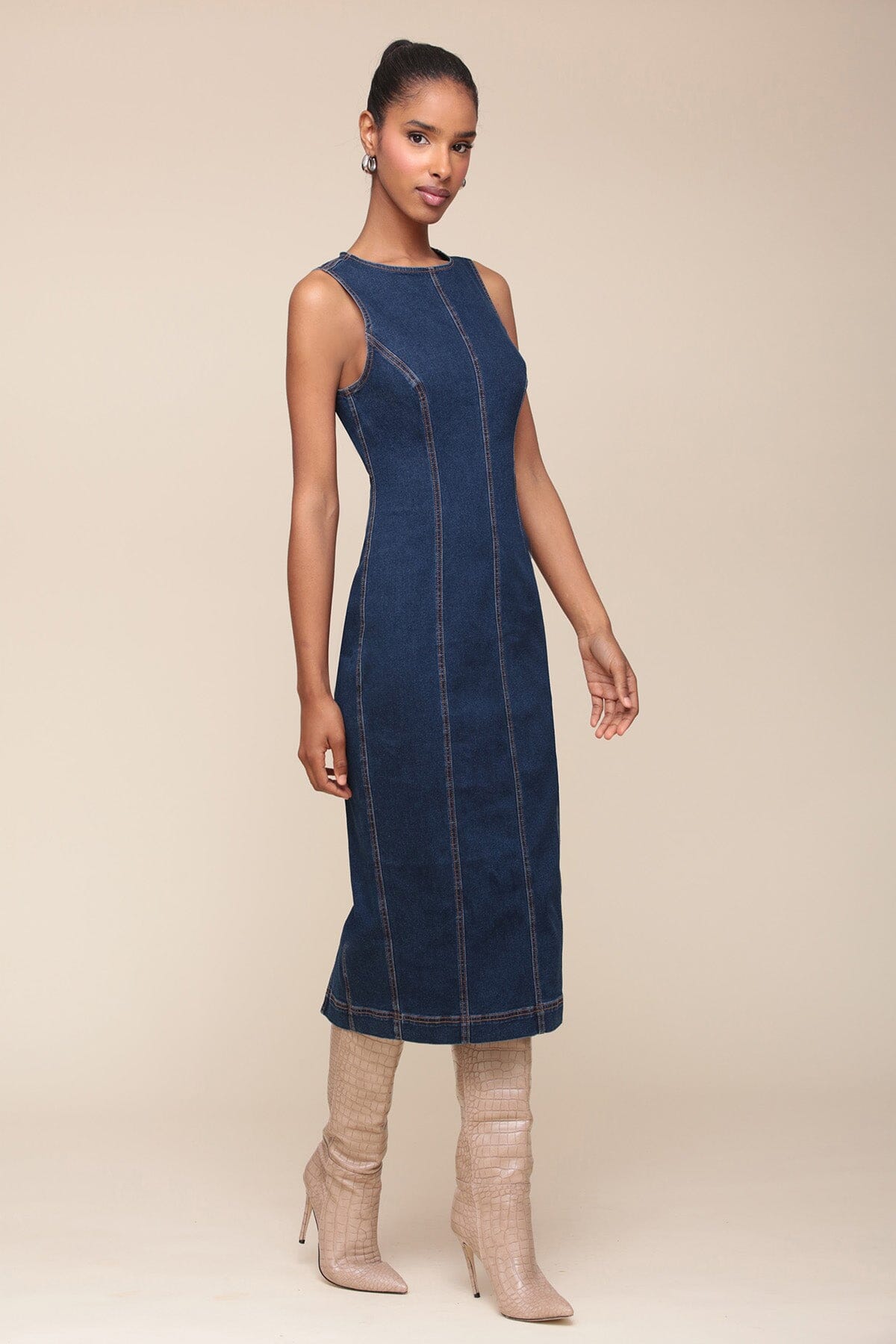 Navy blue denim bodycon crewneck sleeveless sheath dress with an easy zipper back closure - Cute womens dresses by Avec Les Filles