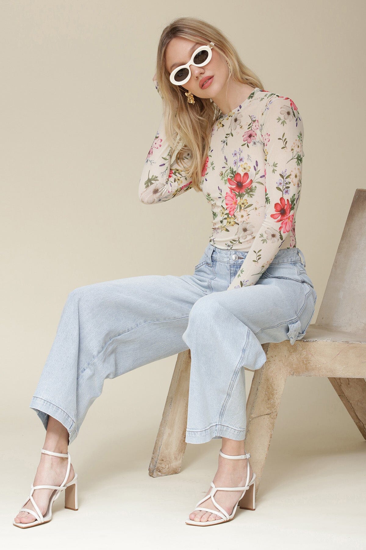 Light wash blue barrel high waist jeans with front cargo pockets and back patch pockets - Cute women's pants by Avec Les Filles