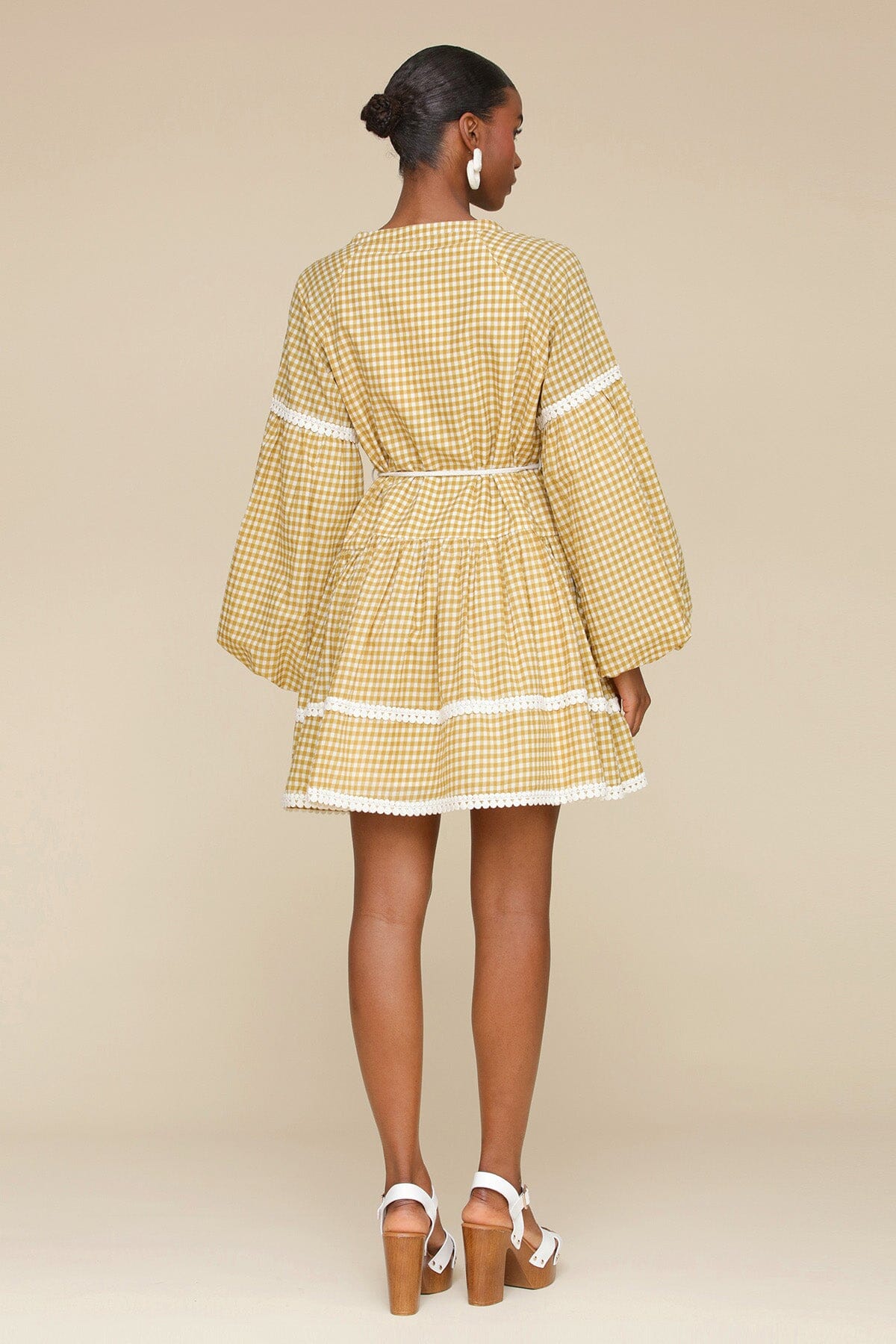 Olio gingham printed cotton prairie mini dress with round neckline, long balloon sleeves and removable self-tie belt - Cute women's dresses by Avec Les Filles