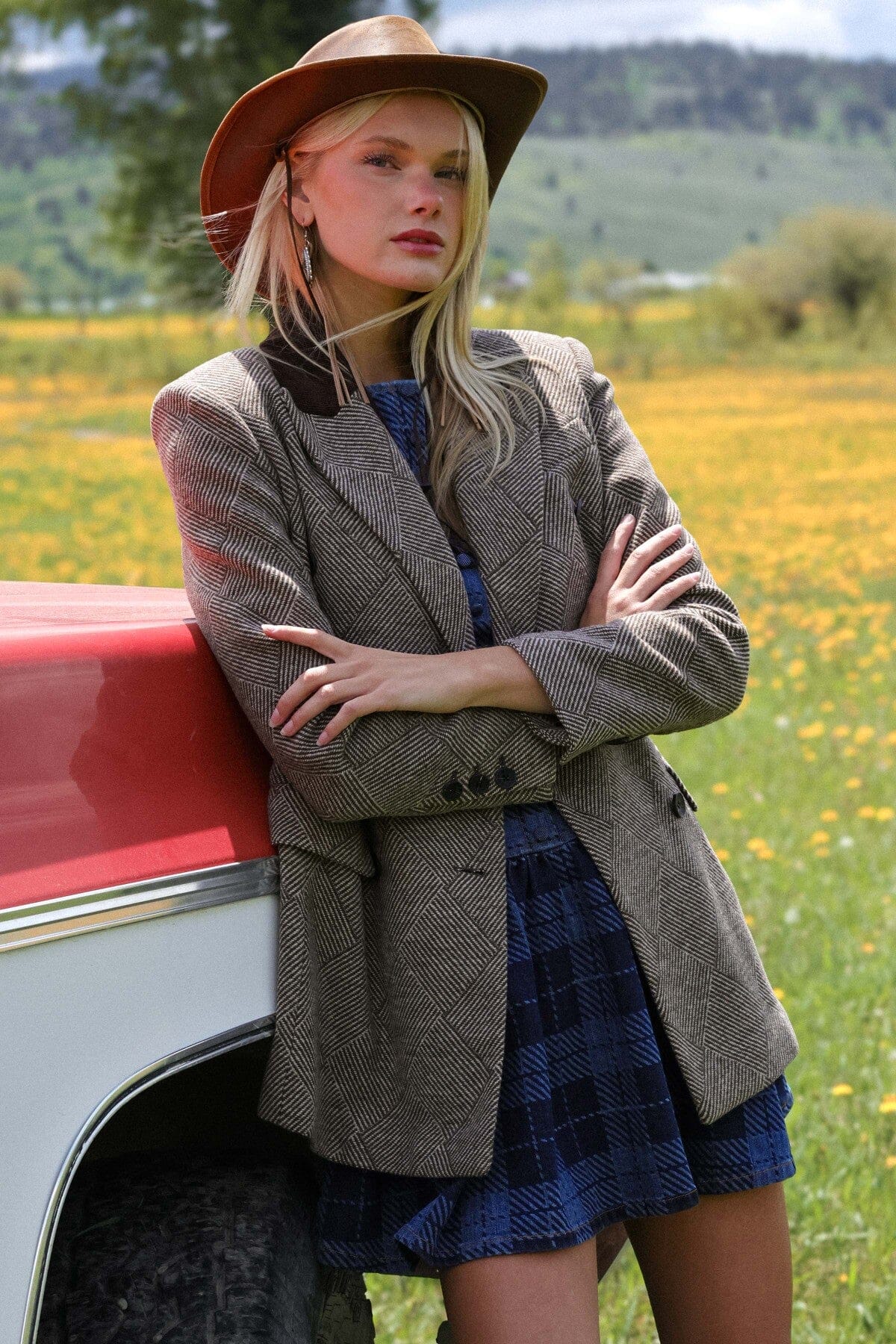 Brown basketweave hourglass cotton corduroy double-breasted blazer with flap pockets - Cute women's blazers jackets by Avec Les Filles