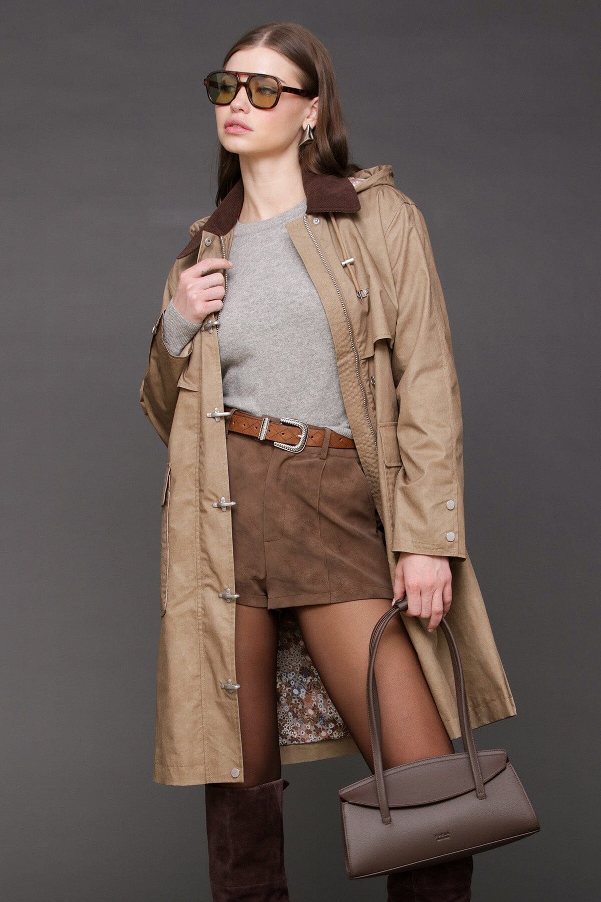 Toggle-front cotton rain anorak beige coat with long sleeves and detachable hood with drawcord - Cute women's coats by Avec Les Filles