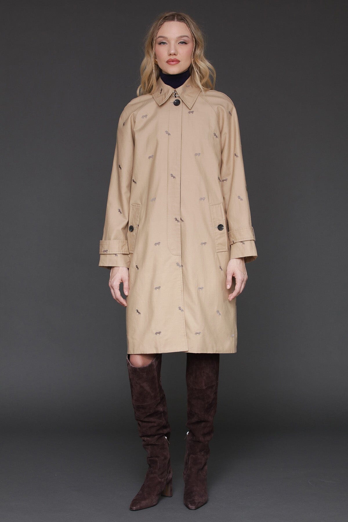 Equine embroidered cotton khaki trench coat with button front placket and long raglan sleeves - Cute women's trench coats by Avec Les Filles