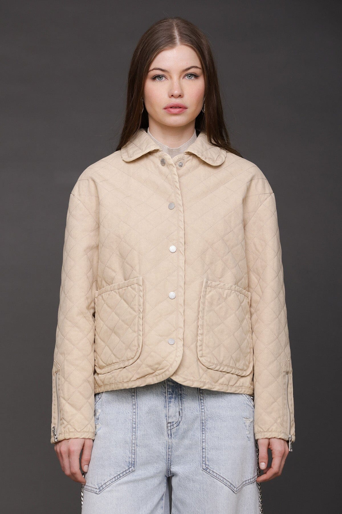 Quilted cotton field ivory jacket with snap front, long sleeves and two front patch pockets - Cute women's jackets by Avec Les Filles