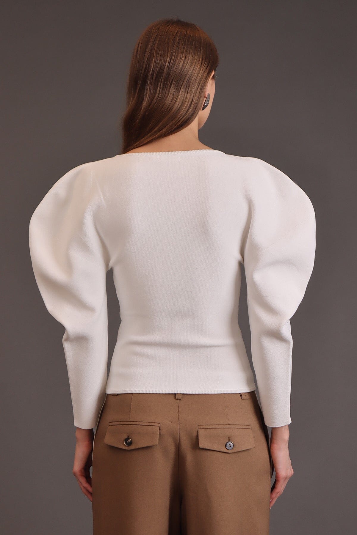 Puff sleeve bow front cream slim-fitting sweater made from viscose nylon blend with V-neckline and long sleeves - Cute women's sweater by Avec Les Filles