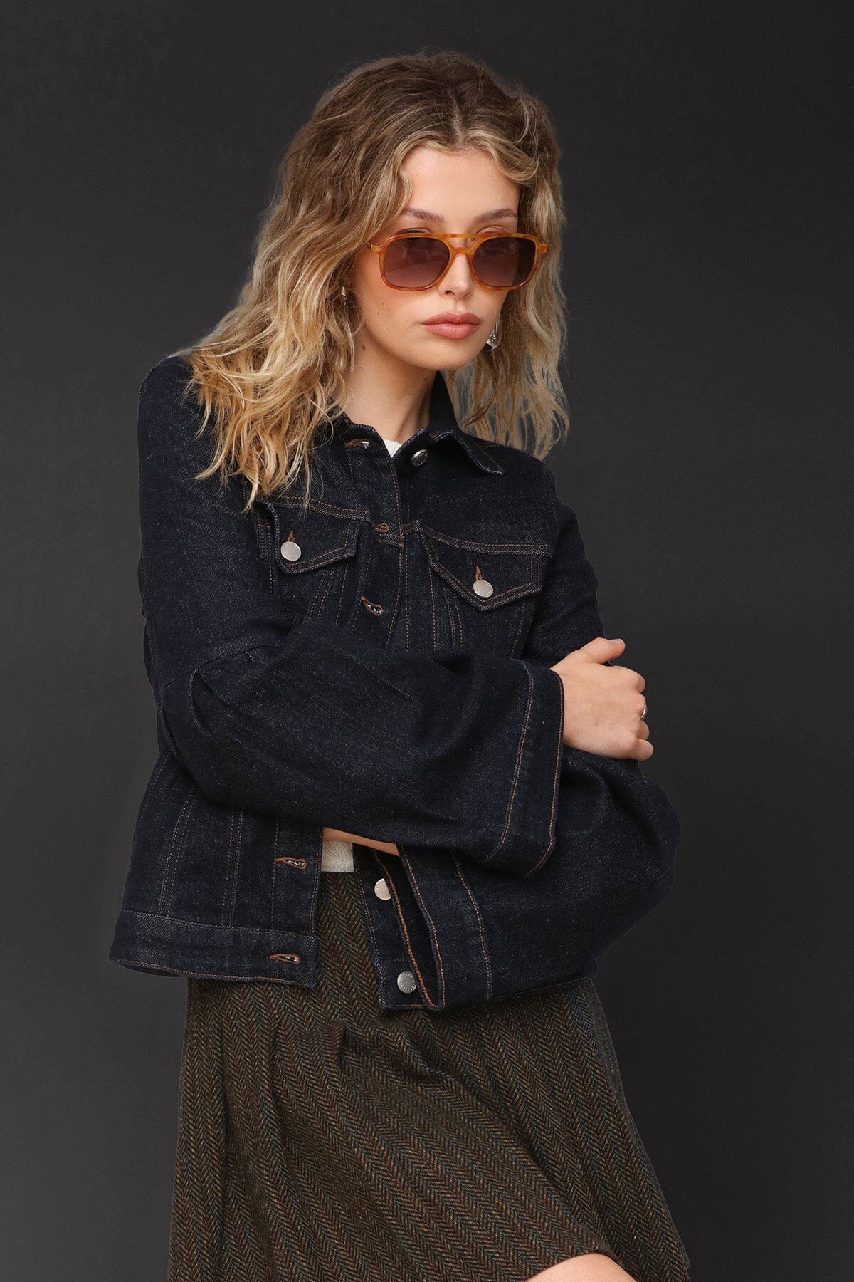 Lantern sleeve denim deep indigo jacket with point collar, button-front and long flared sleeves - Cute women's jackets by Avec Les Filles