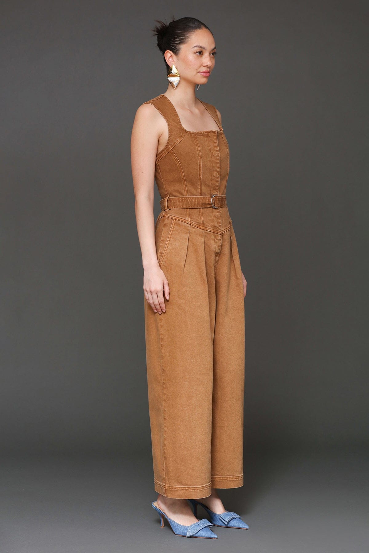 Washed cotton blend wide leg brown Jumpsuit with square neckline, wide shoulder and removable self-belt - Cute women's jumpsuits by Avec Les Filles