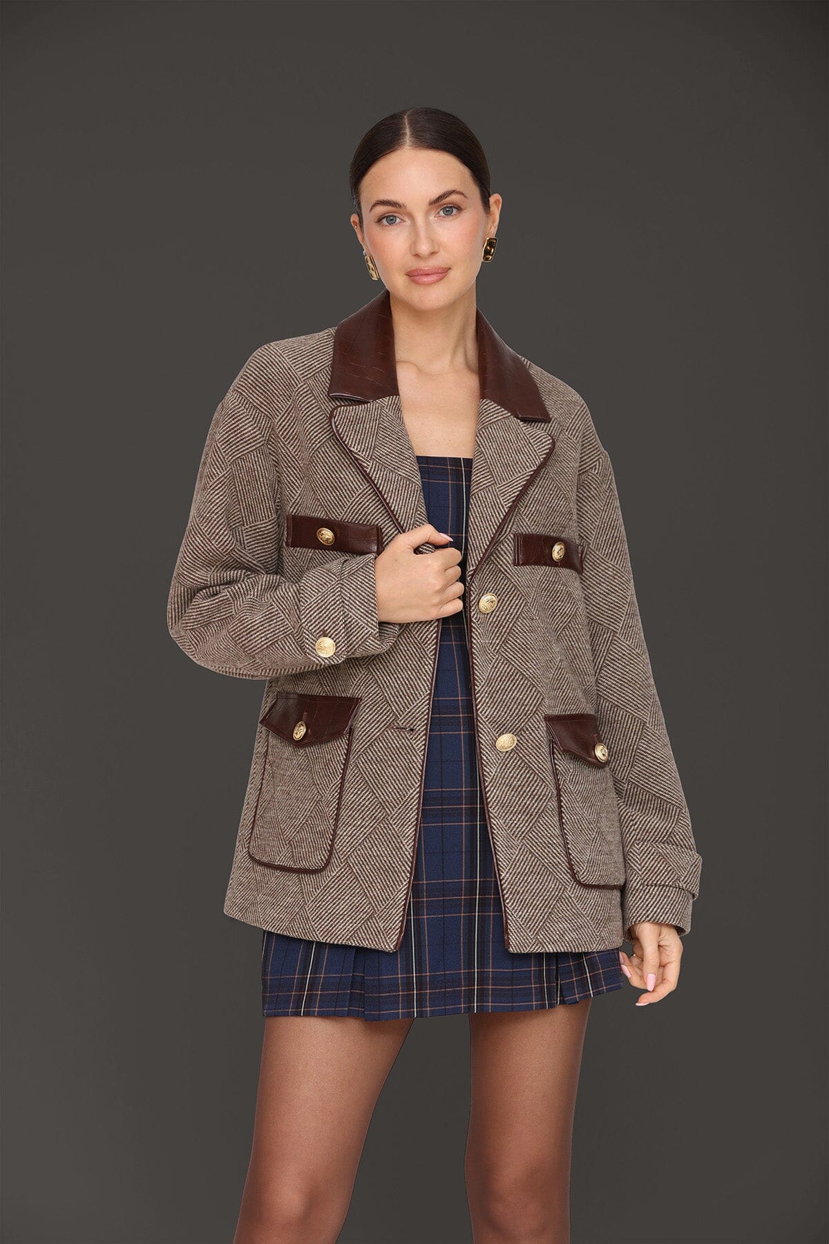 Contrast trim basketweave brown buttons- front blazer with patch pockets
and drop-shoulders - Cute women's blazers by Avec Les Filles
