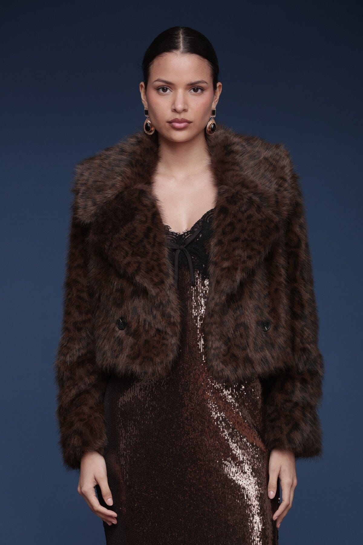Leopard faux fur cropped double-breasted button front brown and black leopard print coat with side pockets - Cute women's coats by Avec Les Filles