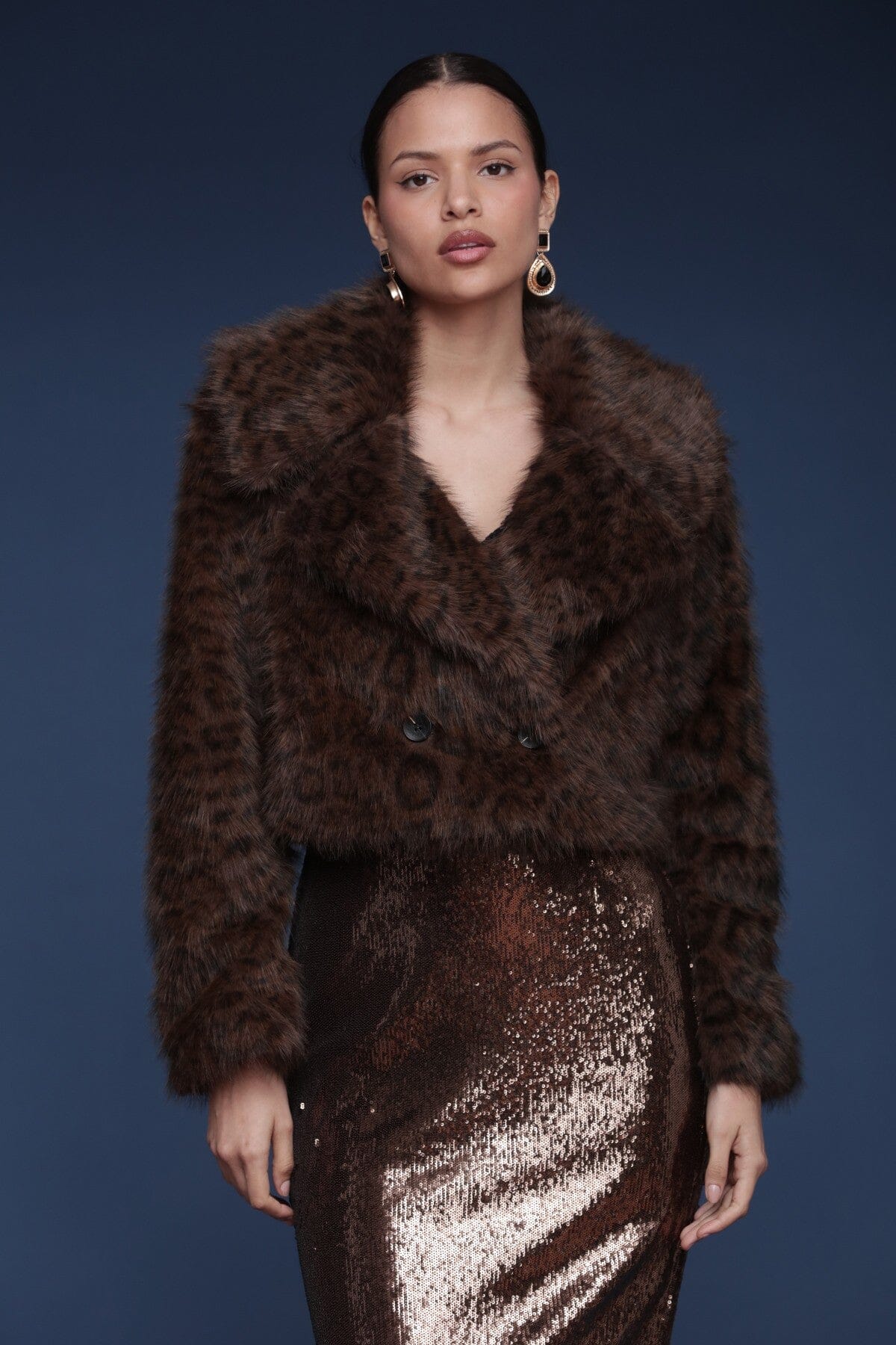 Leopard faux fur cropped double-breasted button front brown and black leopard print coat with side pockets - Cute women's coats by Avec Les Filles