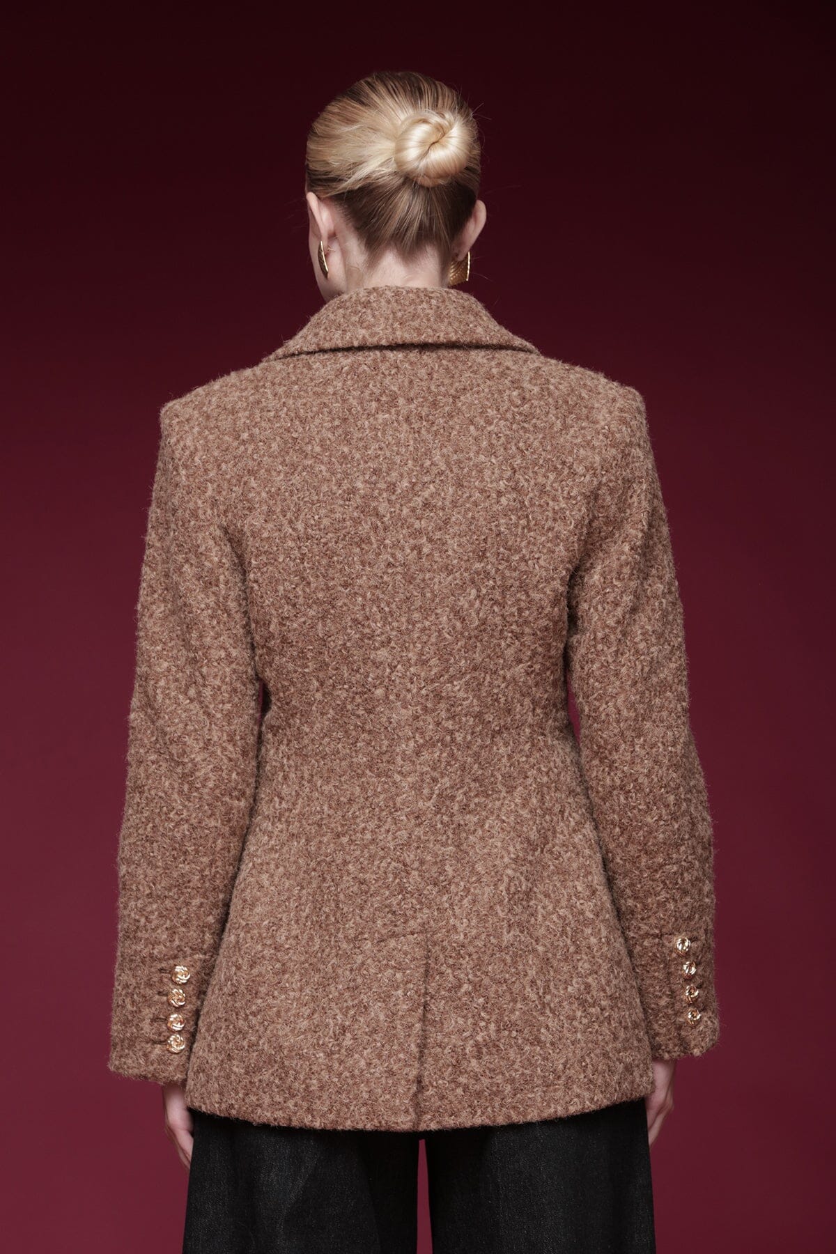 Textured faux mohair button front camel blazer jacket with notched collar and flap pockets - Cute women's blazers by Avec Les Filles