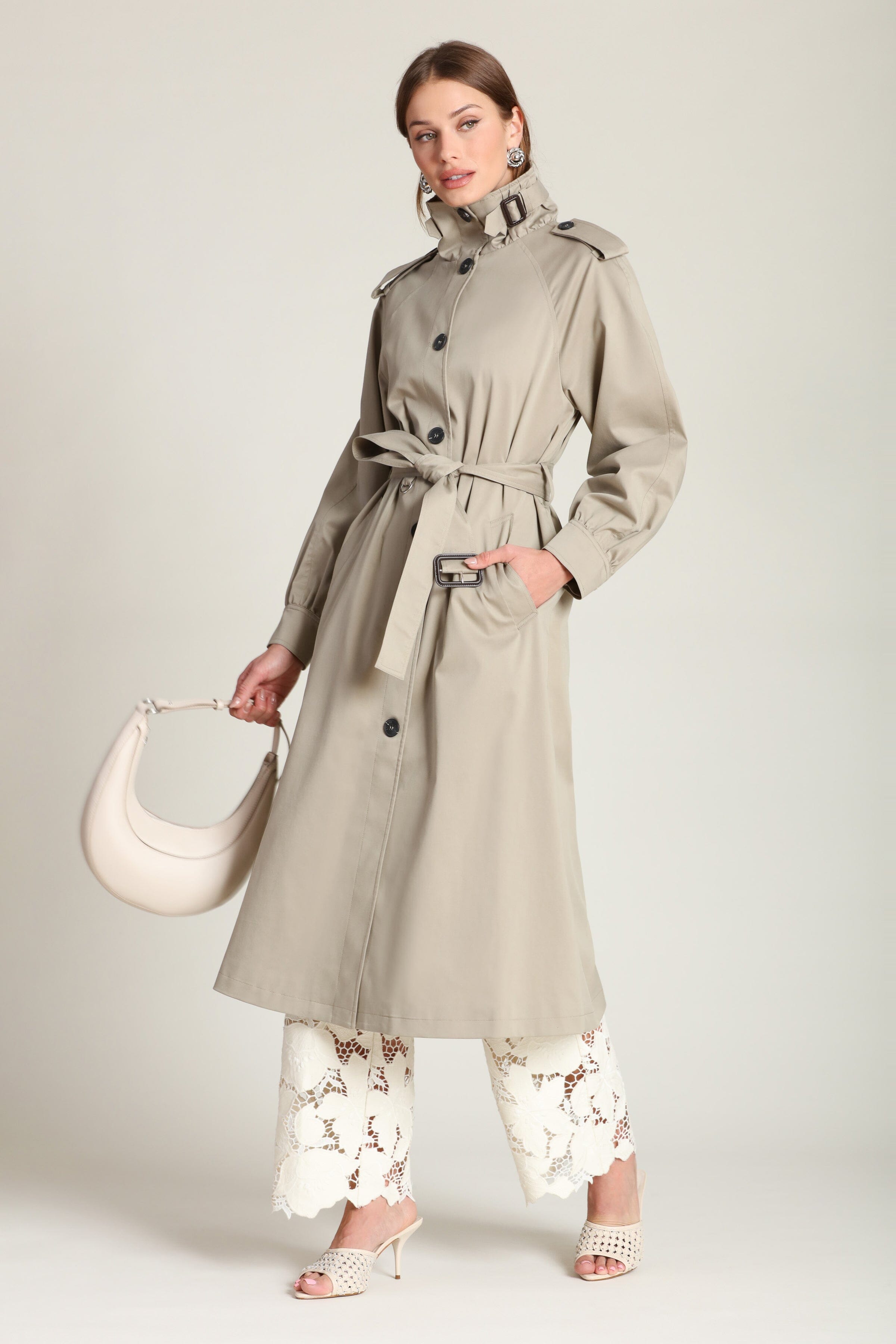 Cotton-blend utility button-front trench coat with a removable self-tie belt and raglan sleeves - Cute women's designer trench coats by Avec Les Filles
