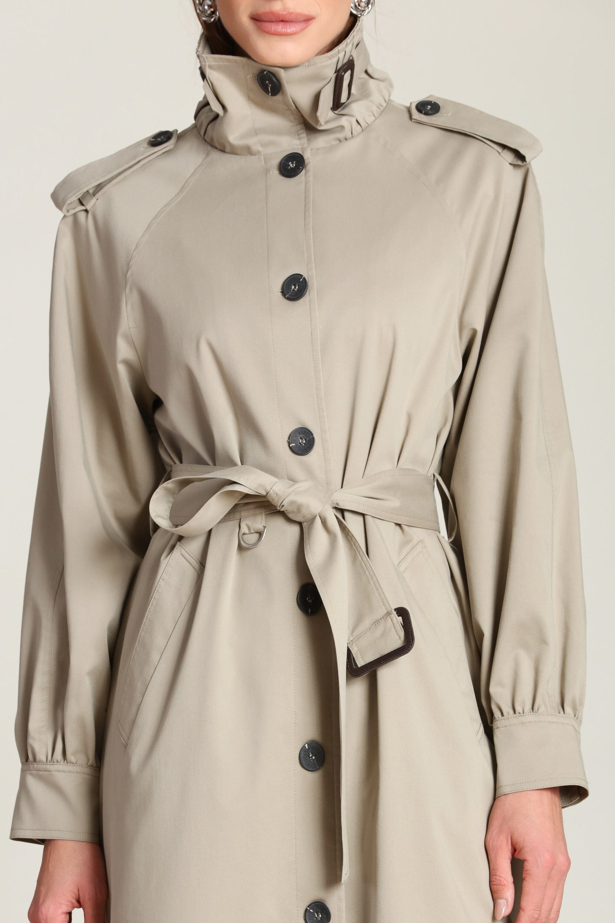 Cotton-blend utility button-front trench coat with a removable self-tie belt and raglan sleeves by Avec Les Filles