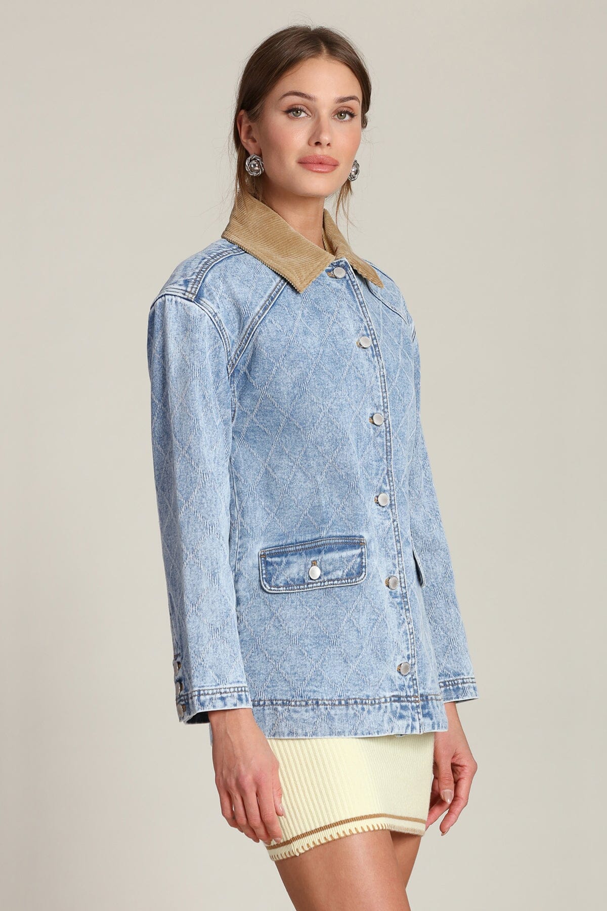 Diamond quilted cotton blend denim button-front barn blue jacket with long sleeves and dropped shoulders - Shop designer women's denim jackets by Avec Les Filles