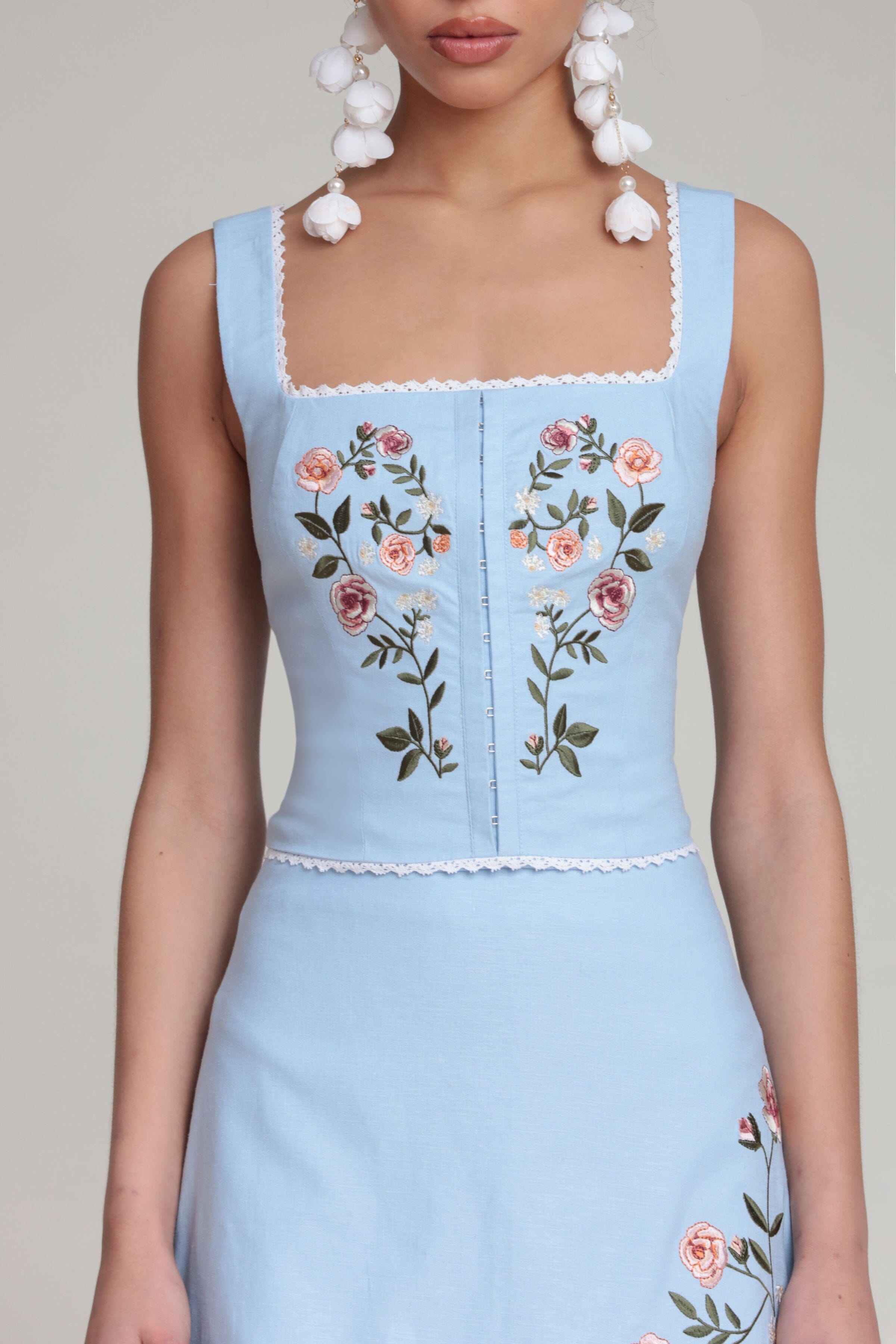 Women's sleeveless top with wide shoulder straps - Shop designer cute linen tops by Avec Les Filles