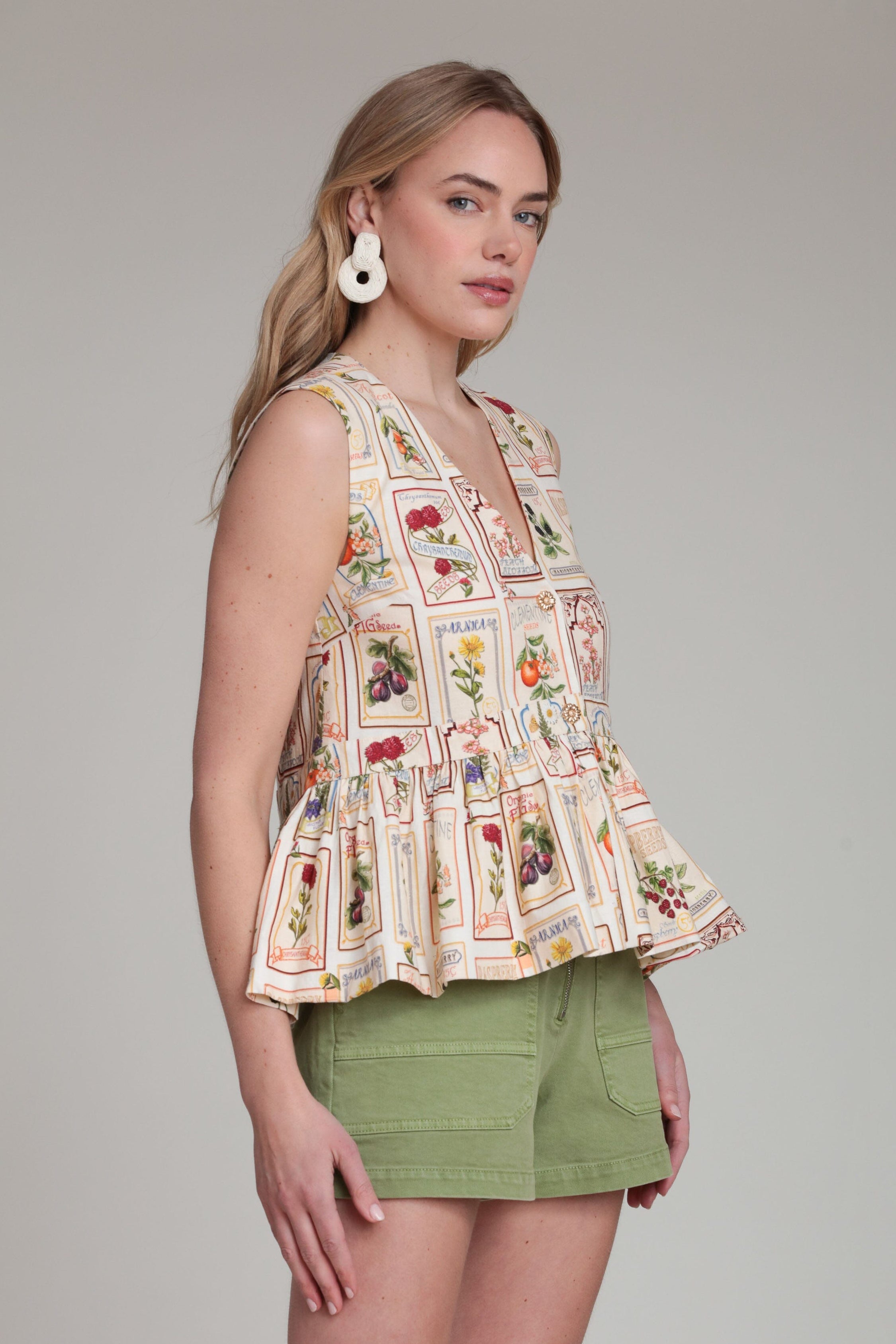Multicolor sleeveless fruit floral print top with V-neck - Shop women’s cute peplum tops by Avec Les Filles