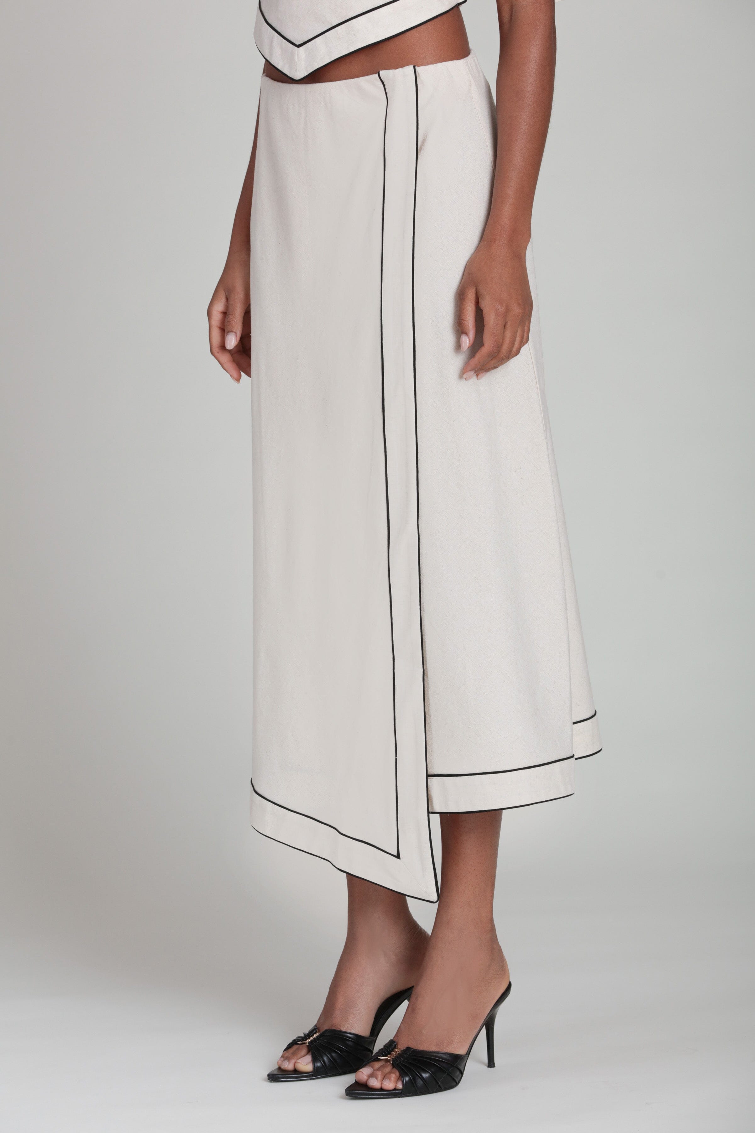 Linen blend faux wrap white linen skirt with an elastic waistband - Shop women's cute maxi skirts by Avec Les Filles
