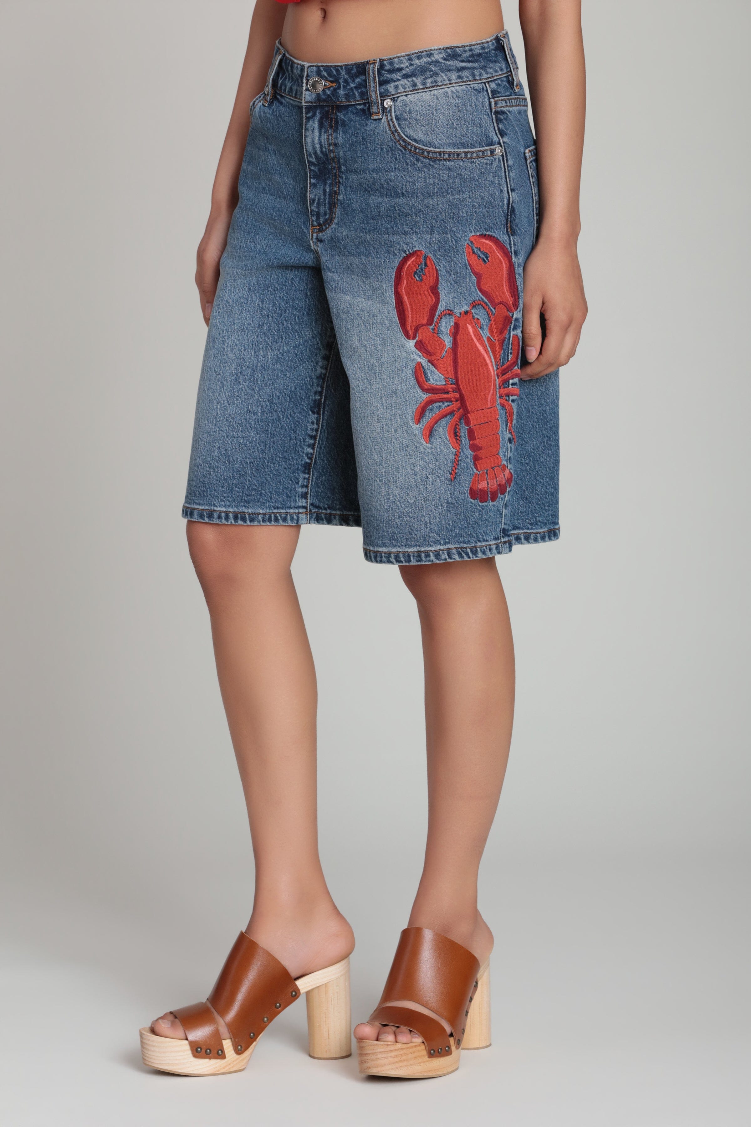 Wide-leg blue lobster shorts women with lobster embroidery - Shop women's denim shorts by Avec Les Filles