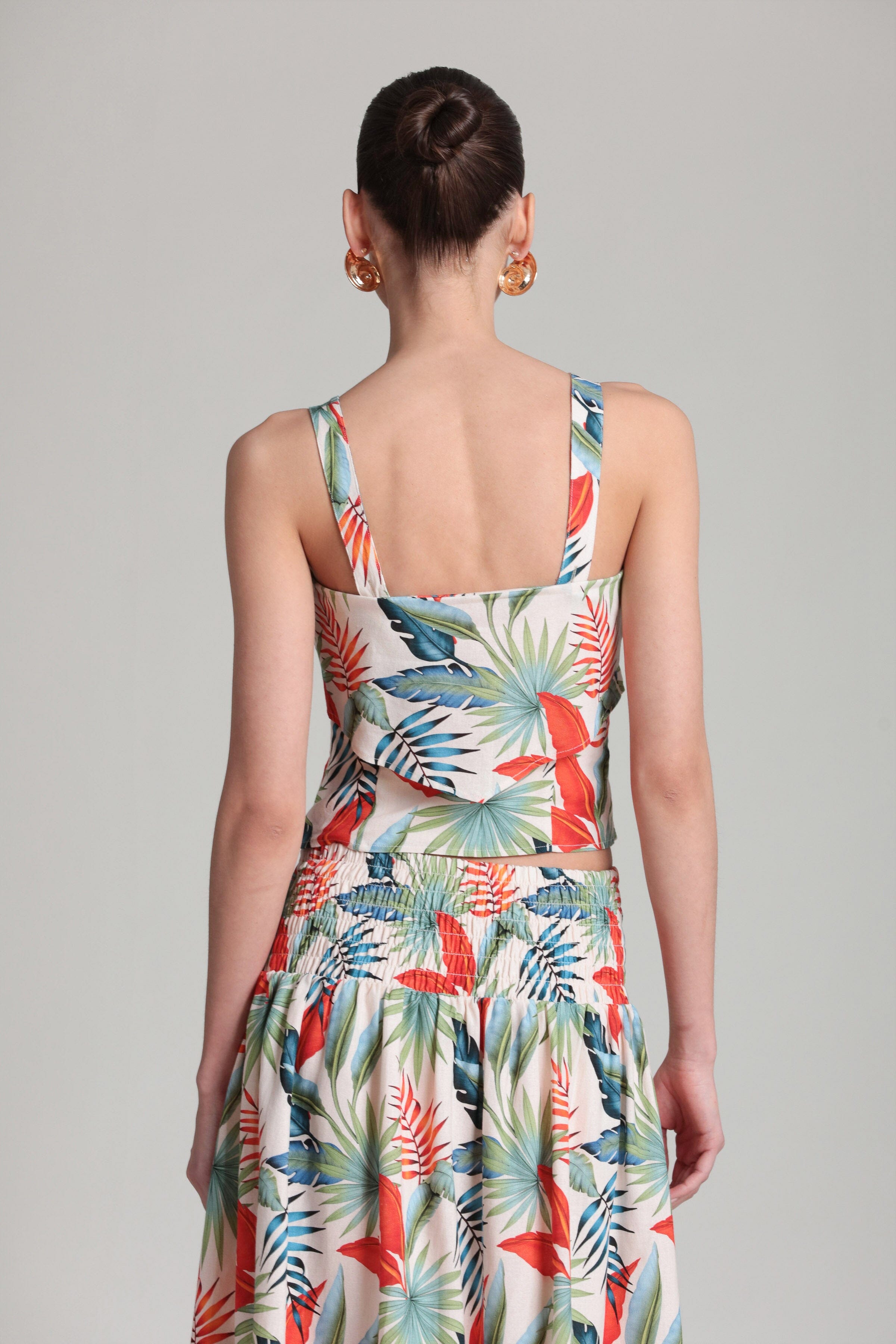 Tropical linen blend multicolor front tie tank top with adjustable strap - Shop cute tank tops for summer by Avec Les Filles