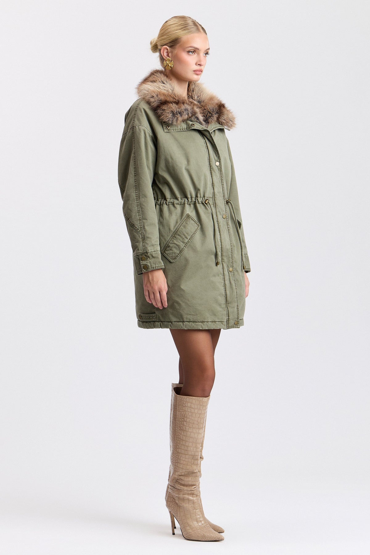 Green detachable fur collar jacket in cotton with drawstring waist - Shop women's cute jackets by Avec Les Filles.