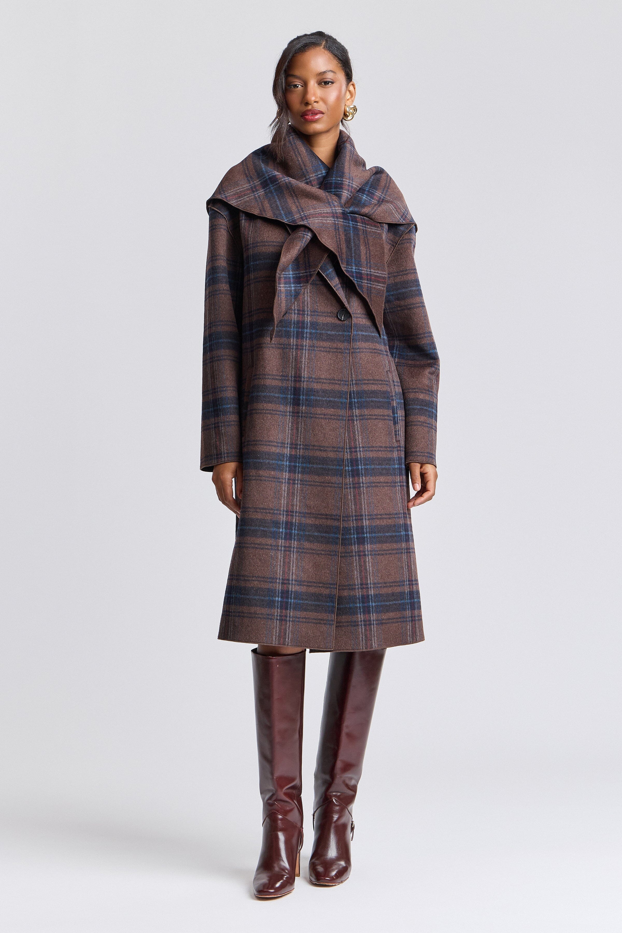 Double-breasted button-front plaid long coat in wool blend with detachable scarf and long sleeves by Avec Les Filles.