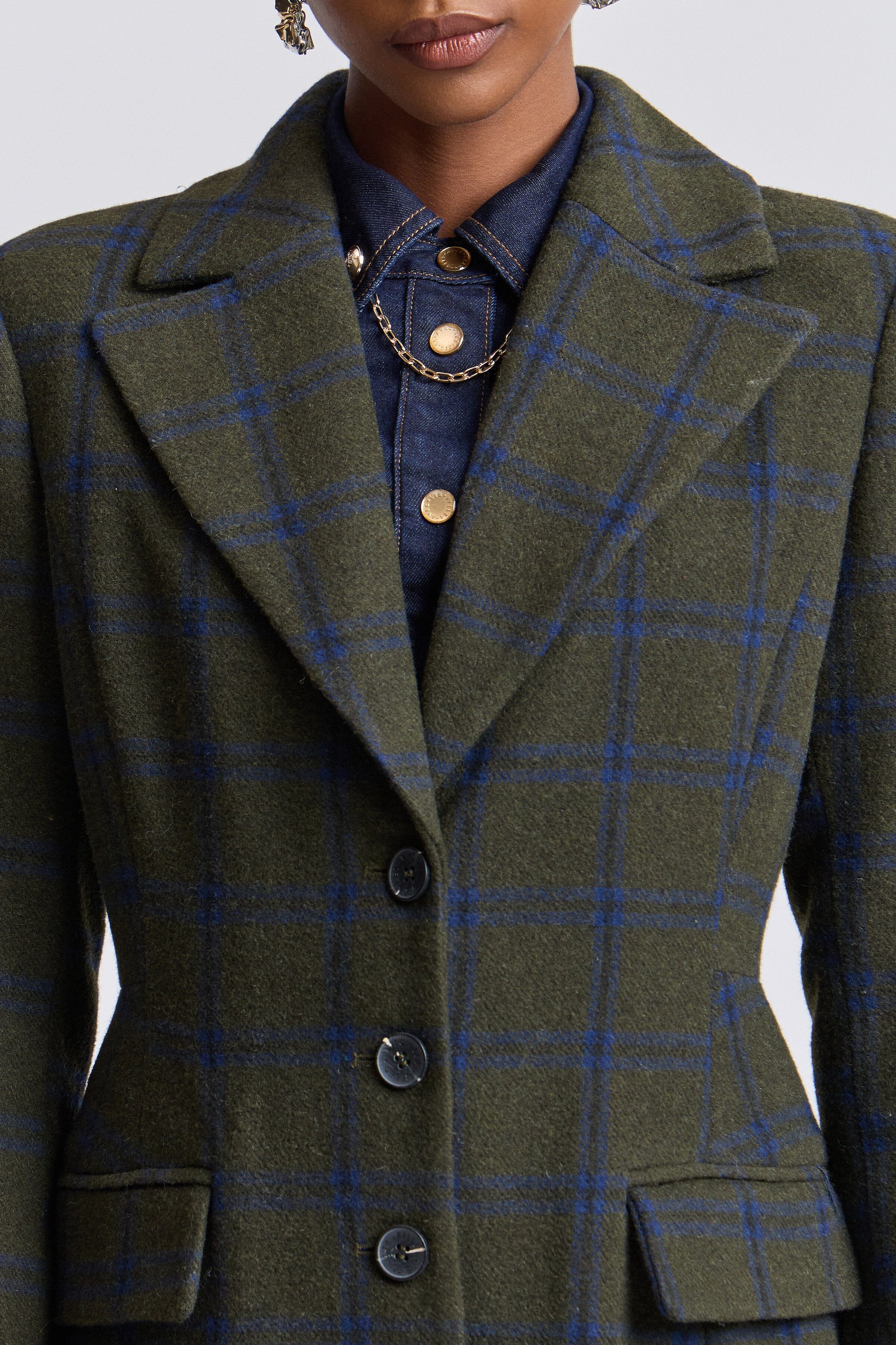 Single-breasted button-front green plaid long coat with long sleeves - Shop women's plaid coats by Avec Les Filles.