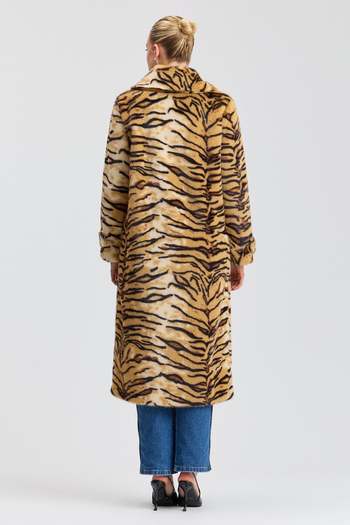 Golden tiger maxi faux fur jacket coat with an oversized pointed collar - Shop cute faux fur jackets by Avec Les Filles.