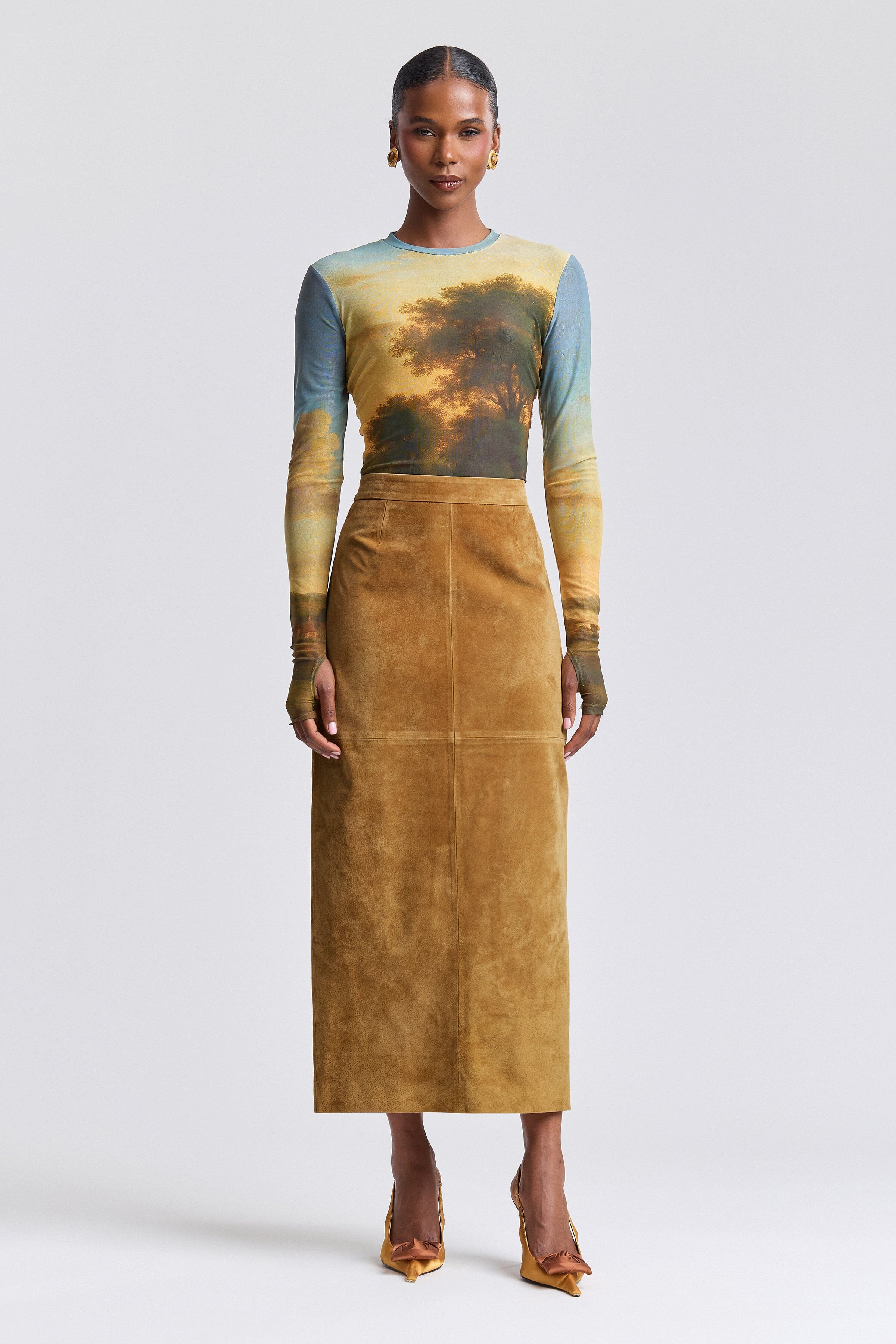 Brown fitted faux suede maxi skirt with high waist - Shop brown suede skirts for women by Avec Les Filles.