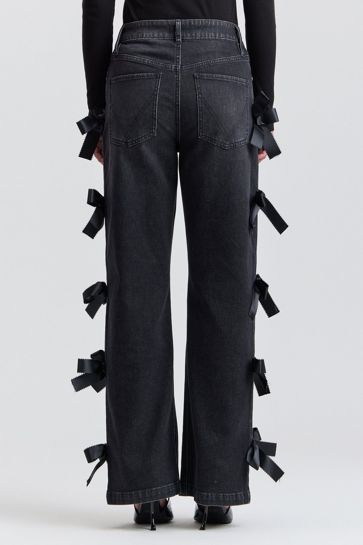 High-Rise Bow-Trim Wide-Leg Jeans - Friesian Wash Pants Avec Les Filles