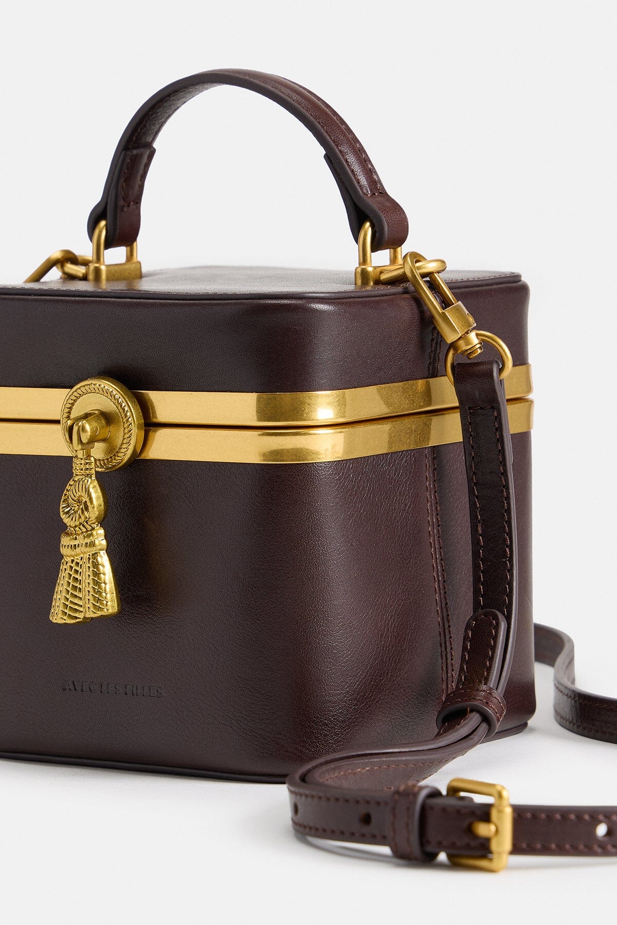 Brown crossbody small bags for women with detachable adjustable shoulder strap by Avec Les Filles.