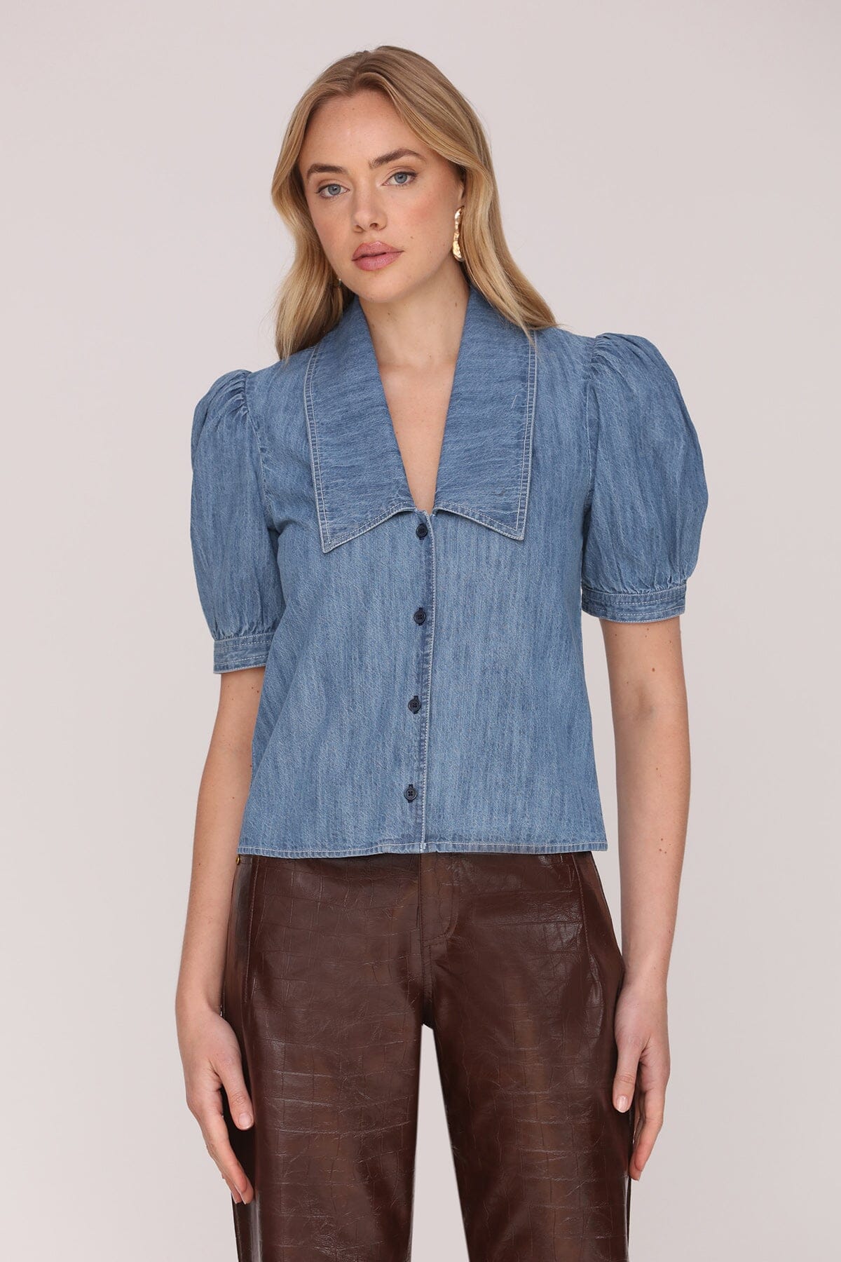 Collared Puff Sleeve Denim Top Shirts & Tops Avec Les Filles Light Blue Wash XS