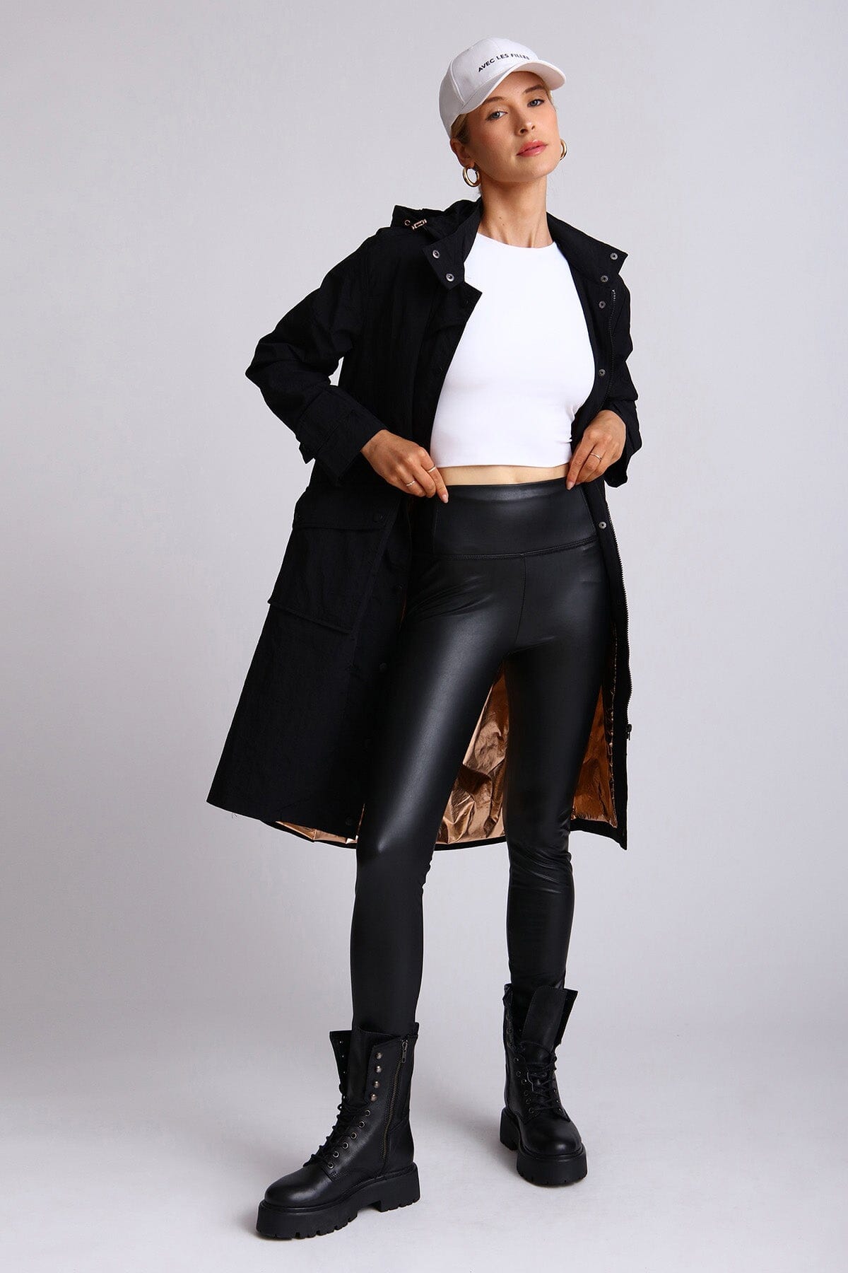 Black faux vegan leather fleece lined leggings pants bottoms Bagatelle 