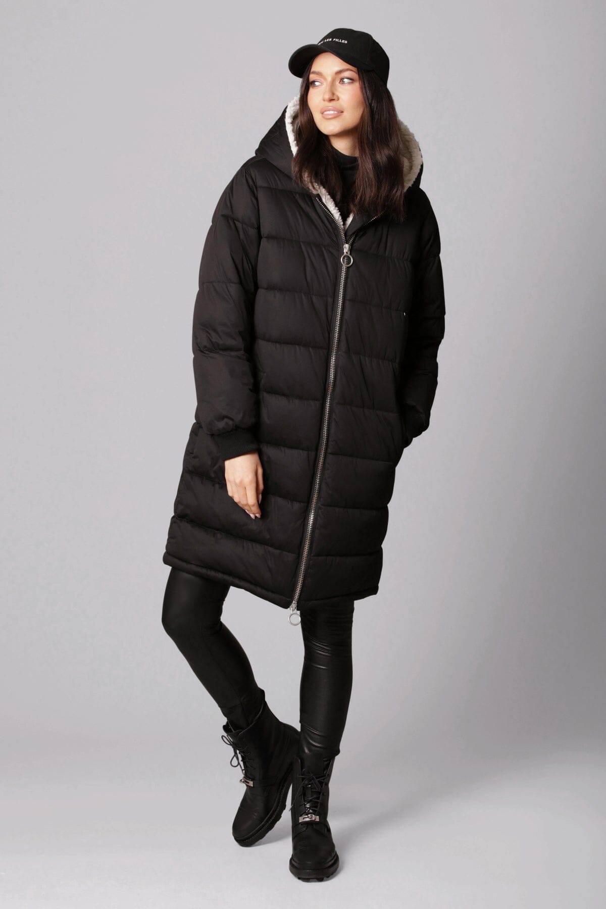 Faux Fur-Lined Puffer Knee Length Coat Outerwear Black - Figure Flattering Designer Fashion Water Resistant Coats for Women