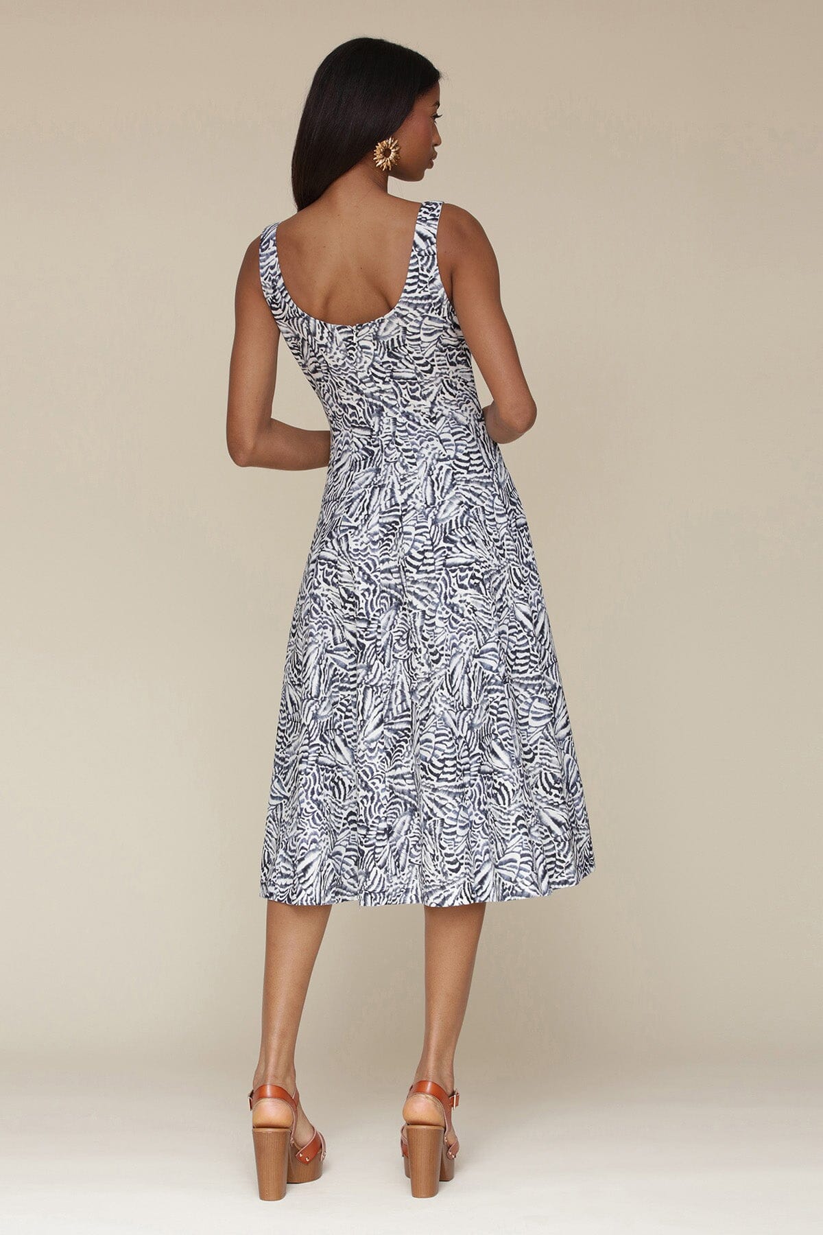 White black abstract printed linen blend sleeveless midi dress with square neckline and hidden back zipper closure - Cute women's dresses by Avec Les Filles