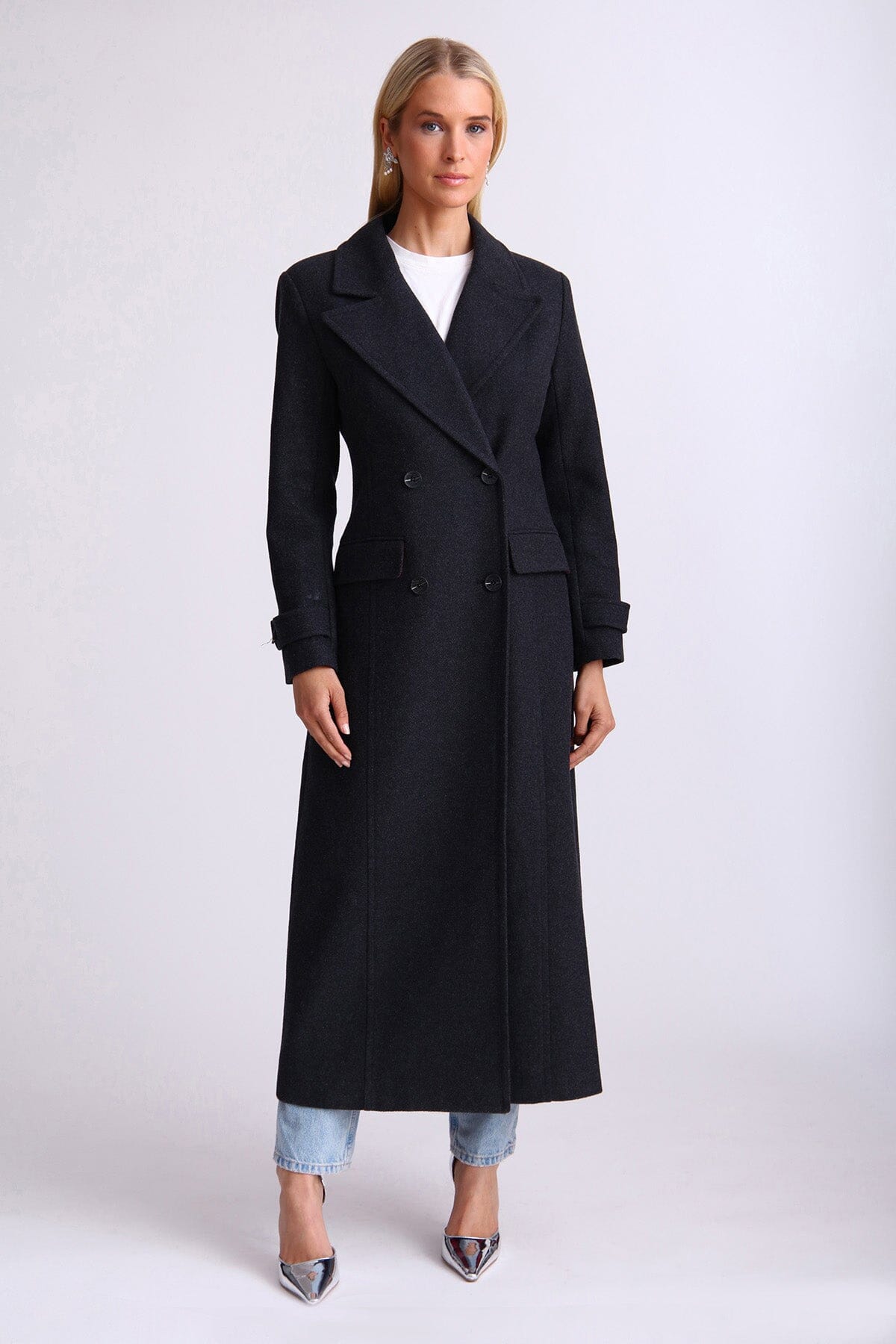 Black strong shoulder tailored wool blend long coat - women's figure flattering fall date night coats outerwear