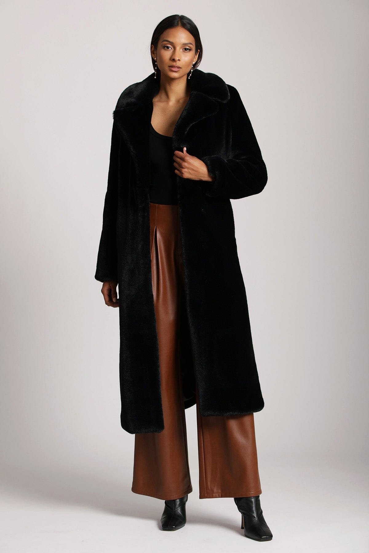 Black figure flattering luxurious long faux fur maxi coat jacket outerwear for ladies by Avec Les Filles