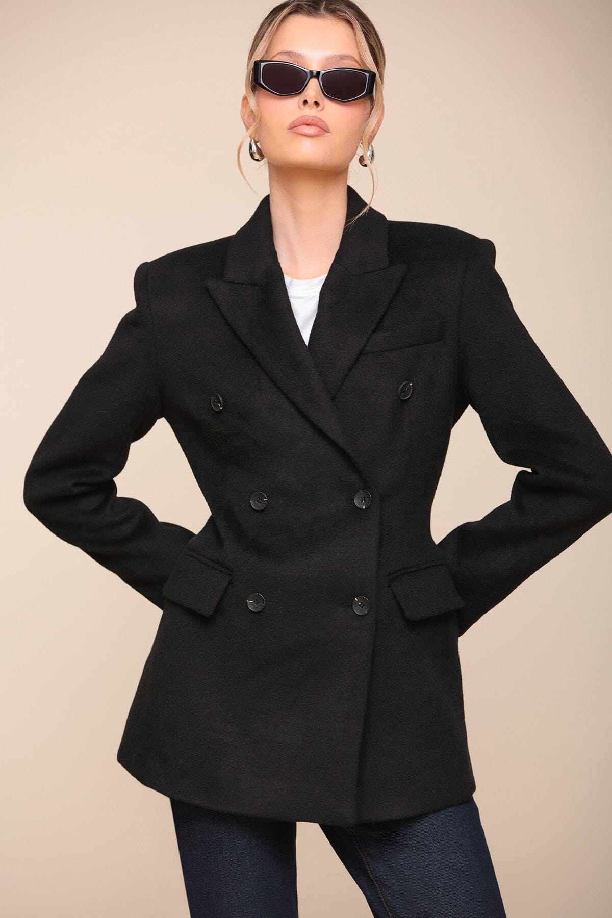 Hourglass Double-Breasted Black Blazer Jacket for women - Coats & Jackets Avec Les Filles 