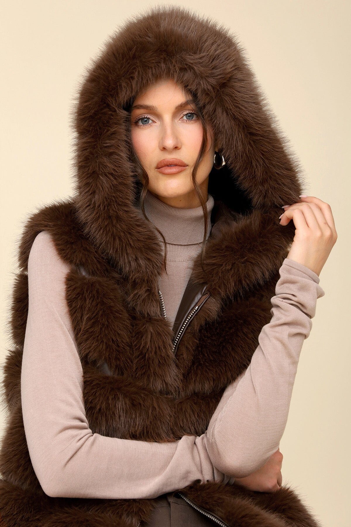 Premium Faux Fur Hooded Vest Coats & Jackets Avec Les Filles 