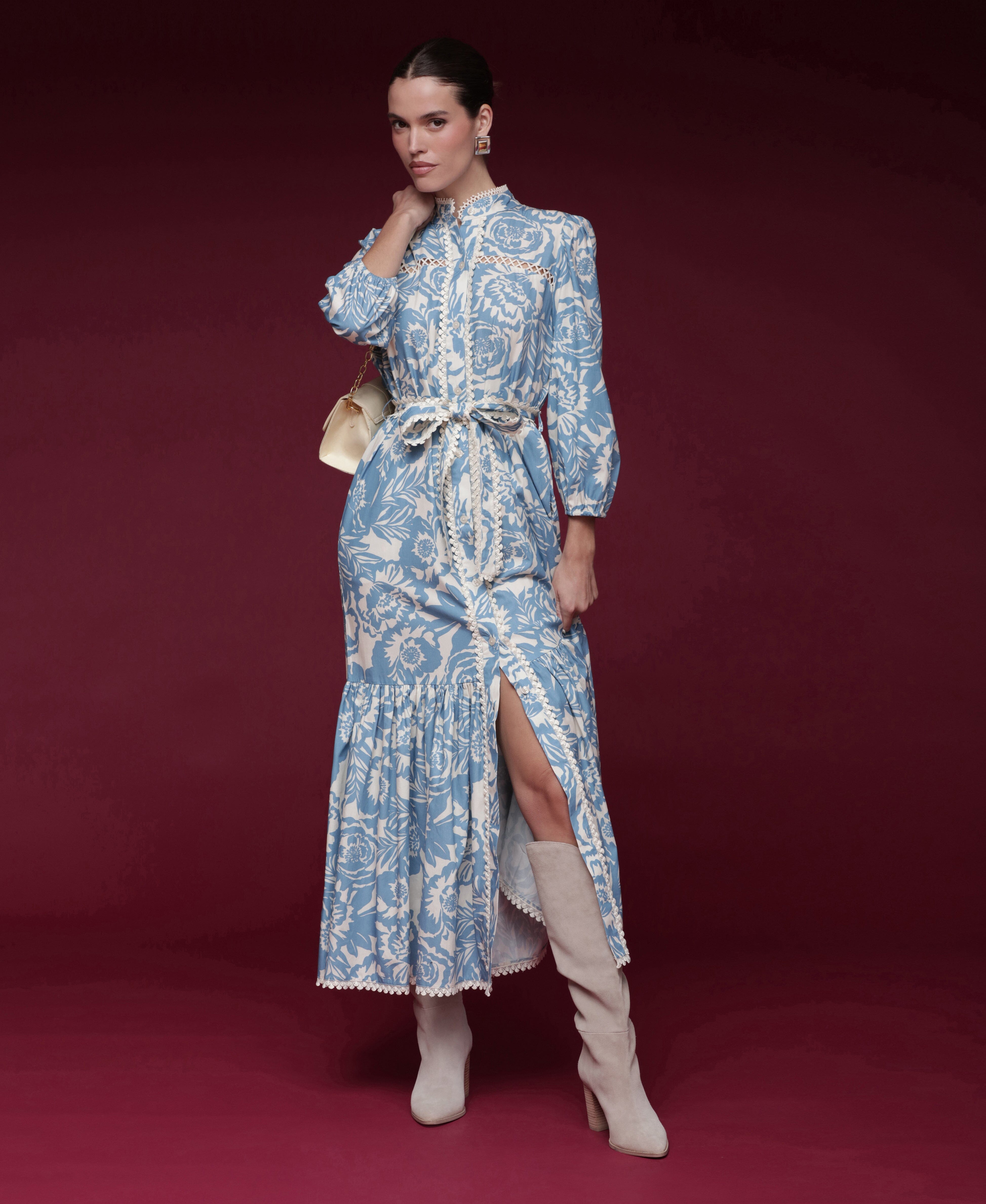 Maxi floral dress in blue with long sleeves. Cute modest long sleeve maxi dresses by Avec Les Filles