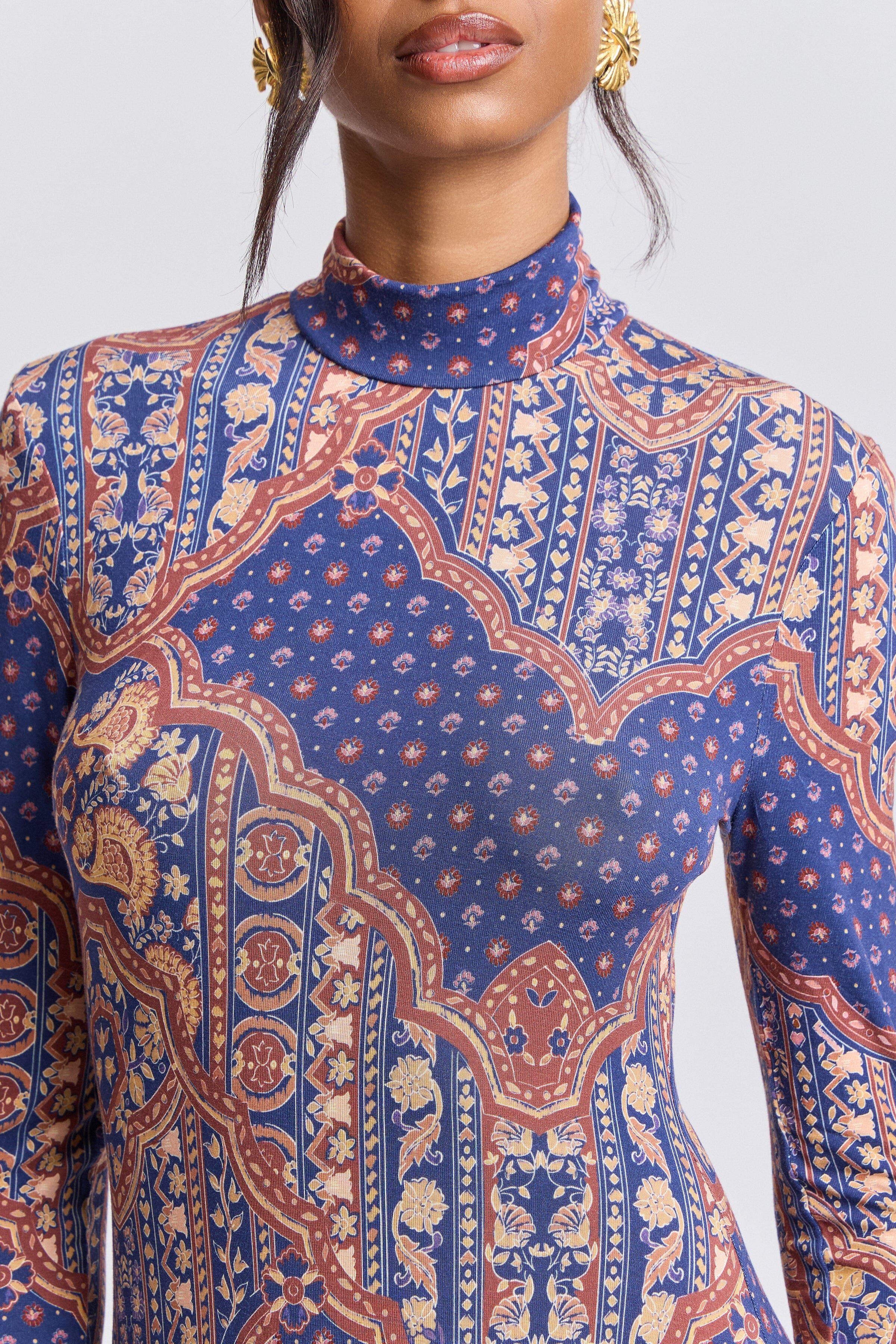 Printed long dresses with sleeves and turtleneck neck - Shop women's cute maxi dresses by Avec Les Filles.