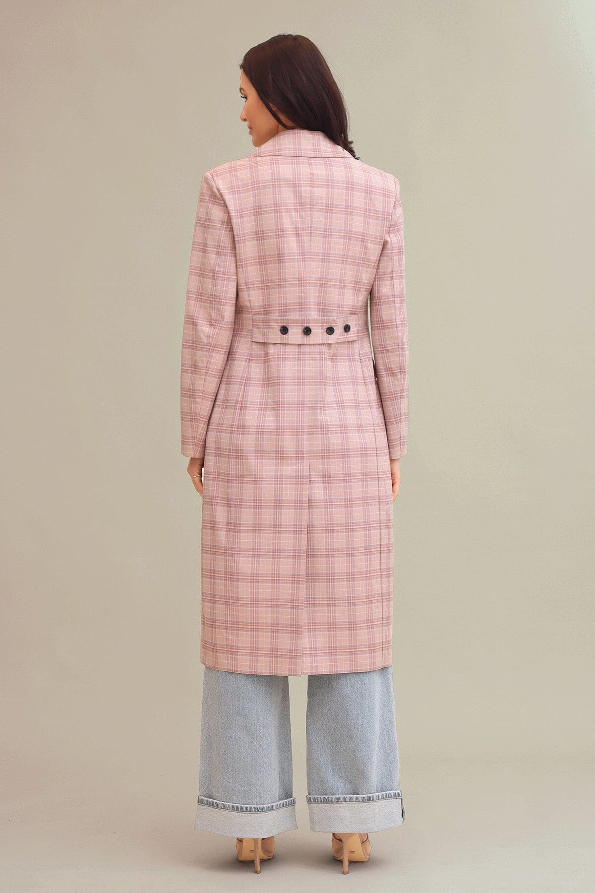 Pink plaid tailored single-breasted coat with shoulder pads, single-breasted and button closure - Cute women's coats & jackets by Avec Les Filles