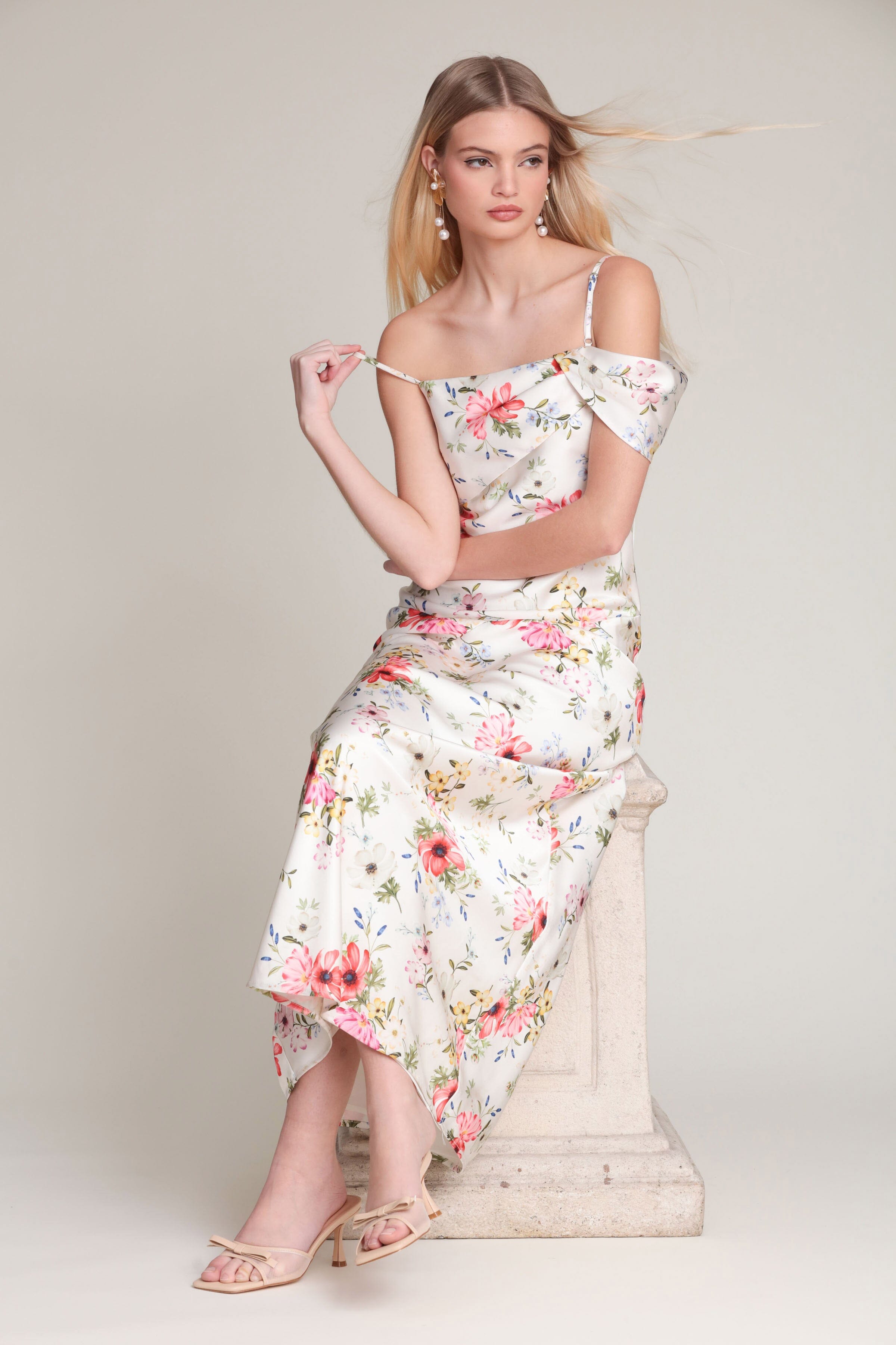Satin white maxi dress with adjustable spaghetti straps - Shop white maxi dresses for women by Avec Les Filles