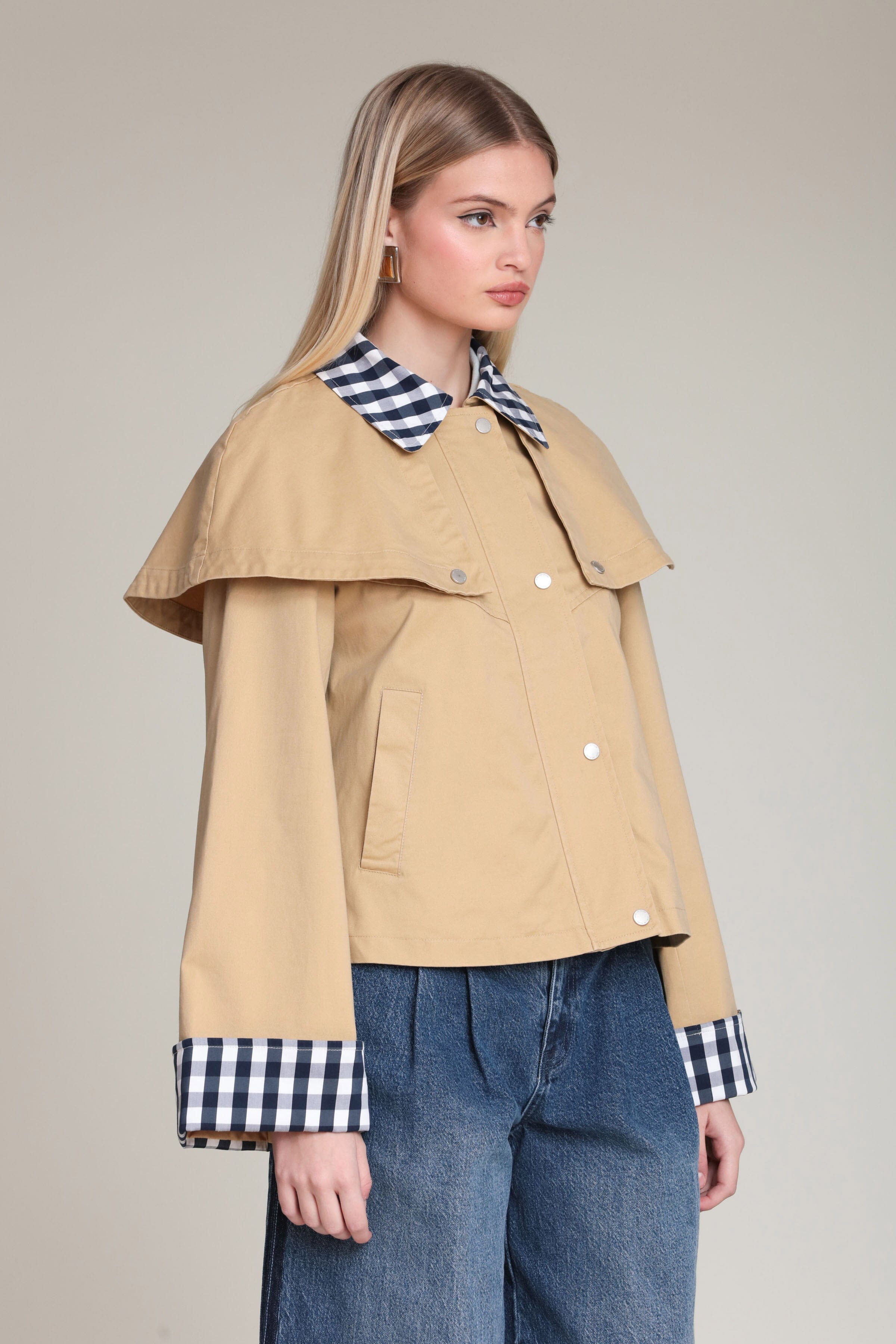 Gingham trim cotton khaki cape jacket in cotton-blend with a cropped silhouette and contrast collar by Avec Les Filles