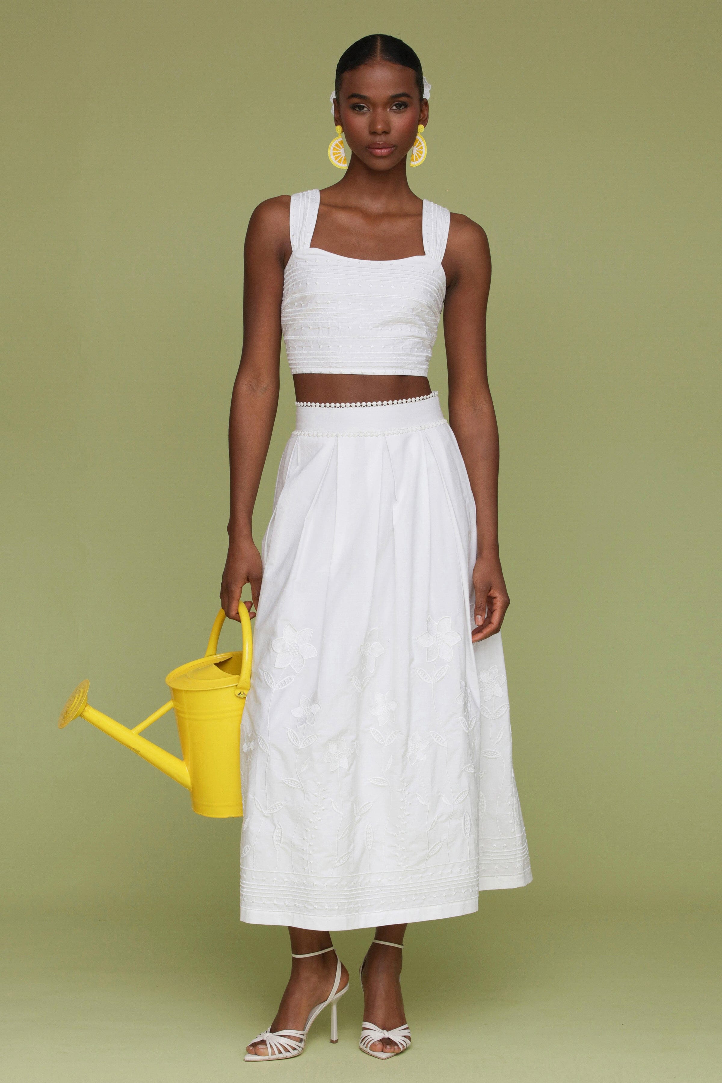 White embroidered cotton crop tank top made of 100% cotton with square neckline and wide straps - Cute women's tops by Avec Les Filles