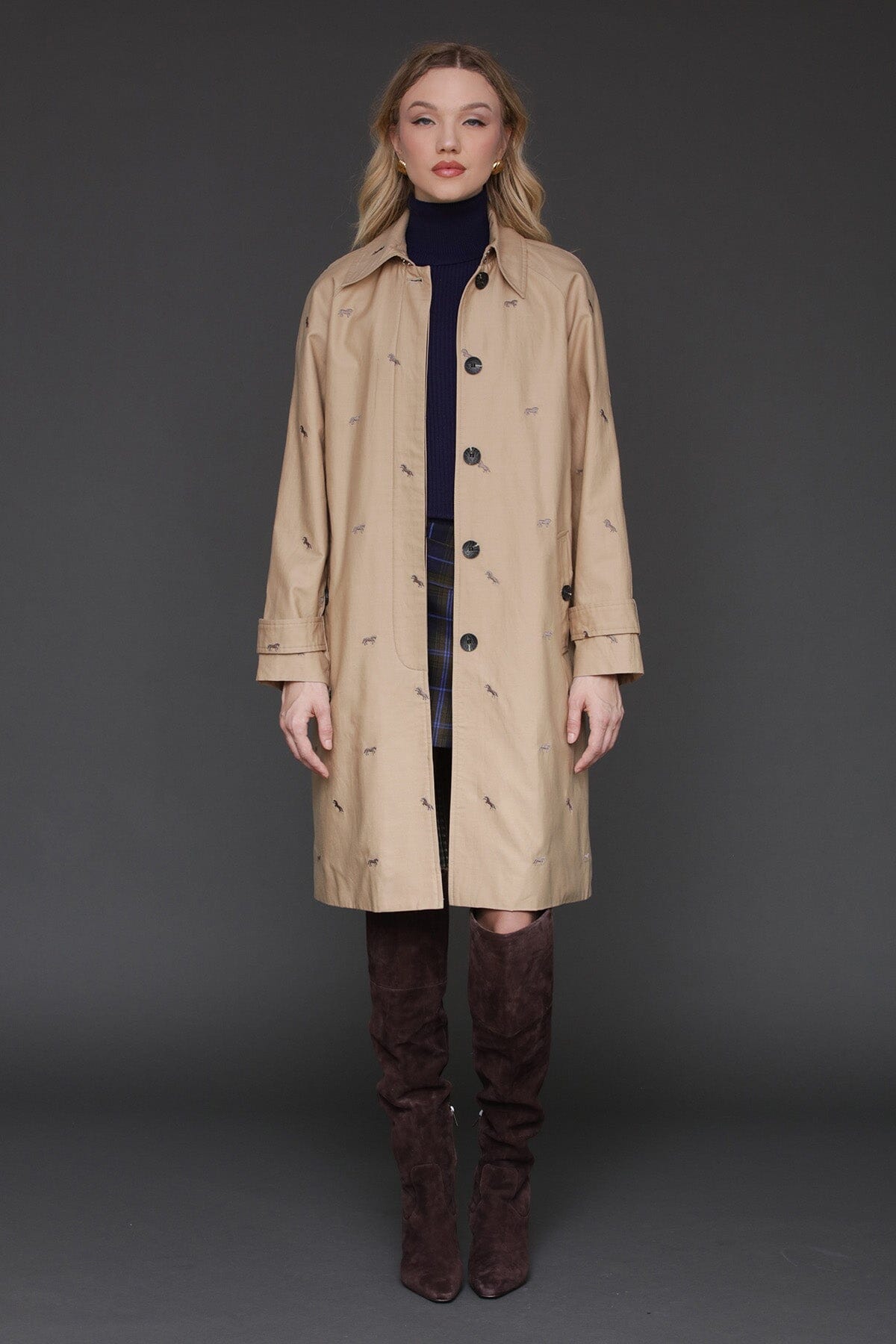 Equine embroidered cotton khaki trench coat with button front placket and long raglan sleeves - Cute women's trench coats by Avec Les Filles