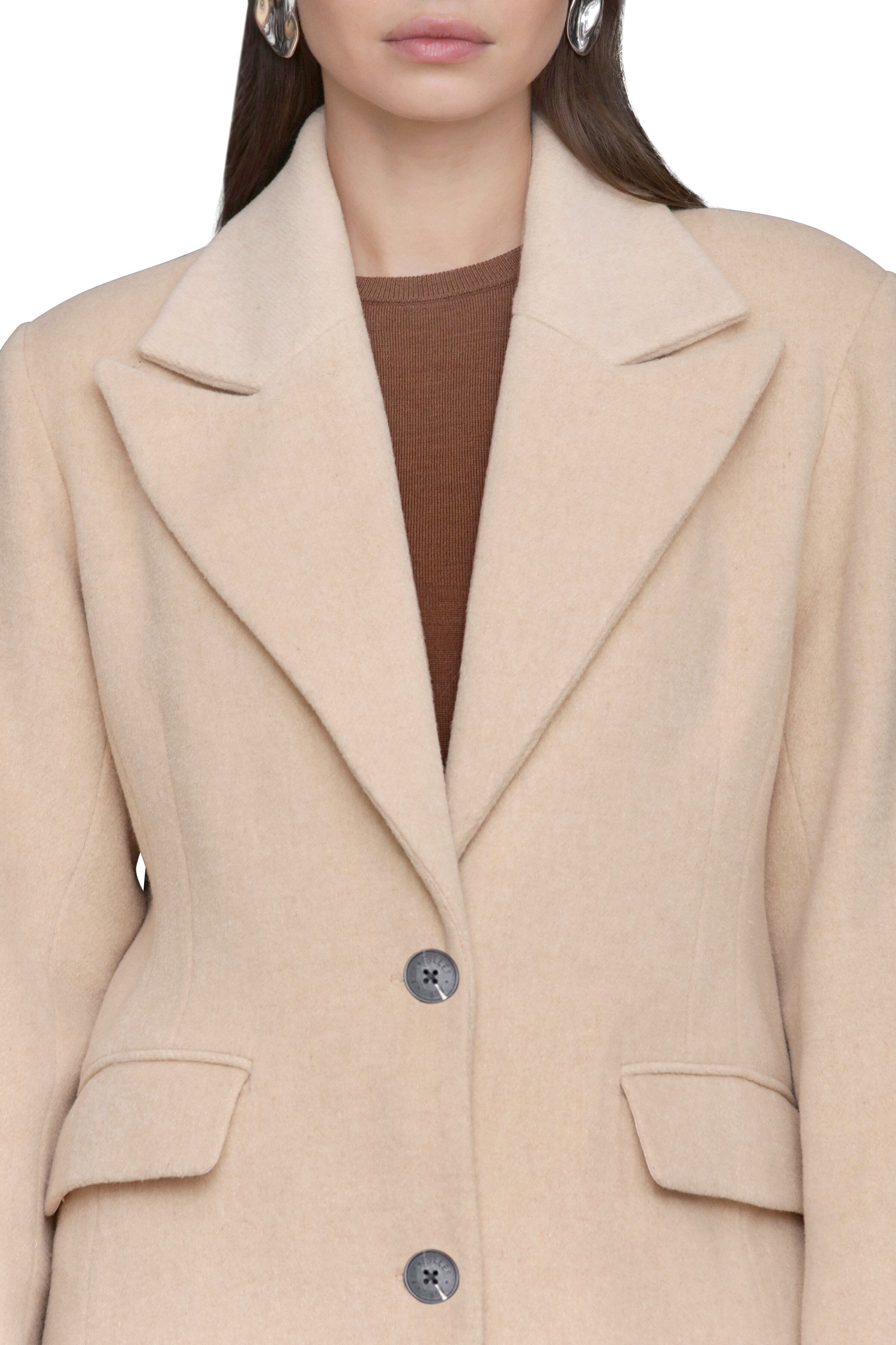 084964 Coat Strong Shoulder Tailored Bagatelle 
