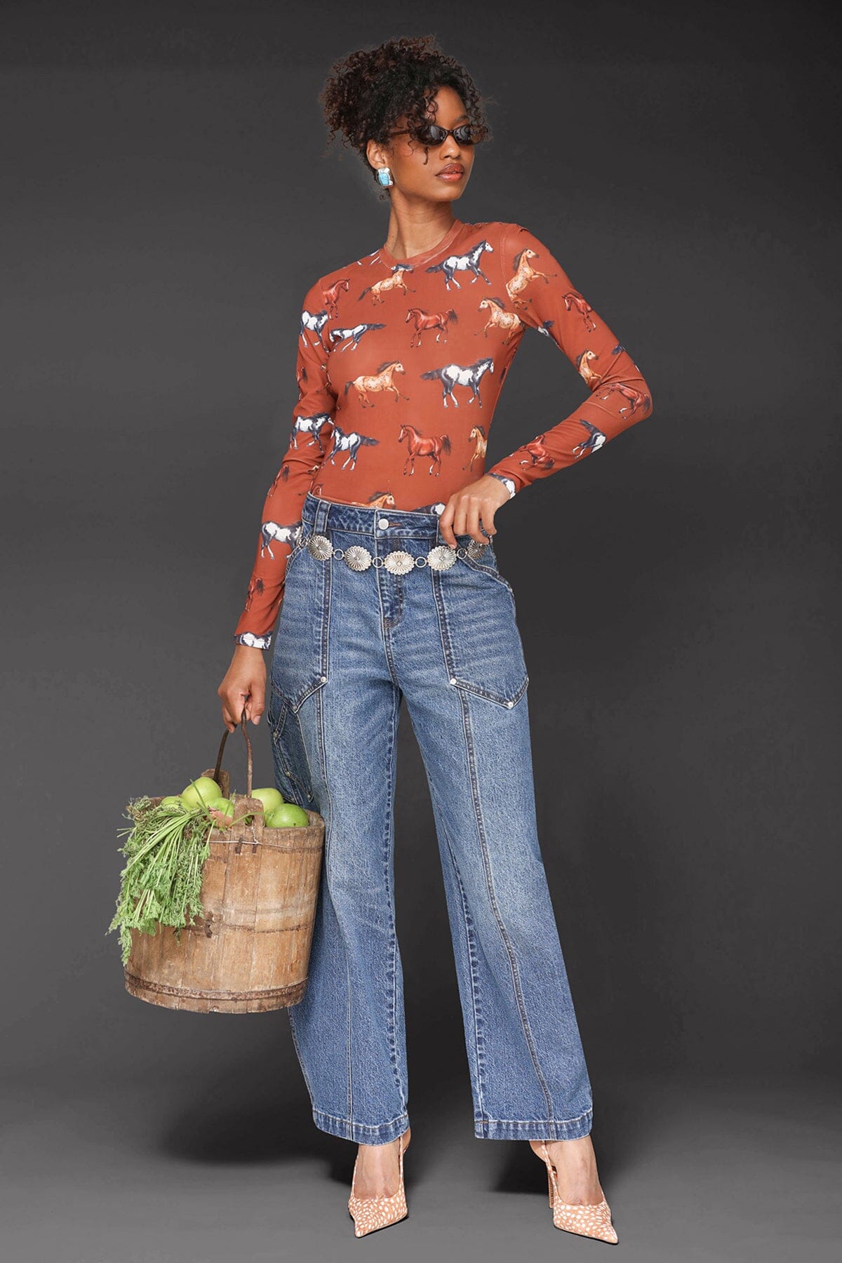 Blue denim carpenter barrel leg high-rise jeans made from a cotton blend with ankle-length hem and patch pockets - Cute women's jeans by Avec Les Filles