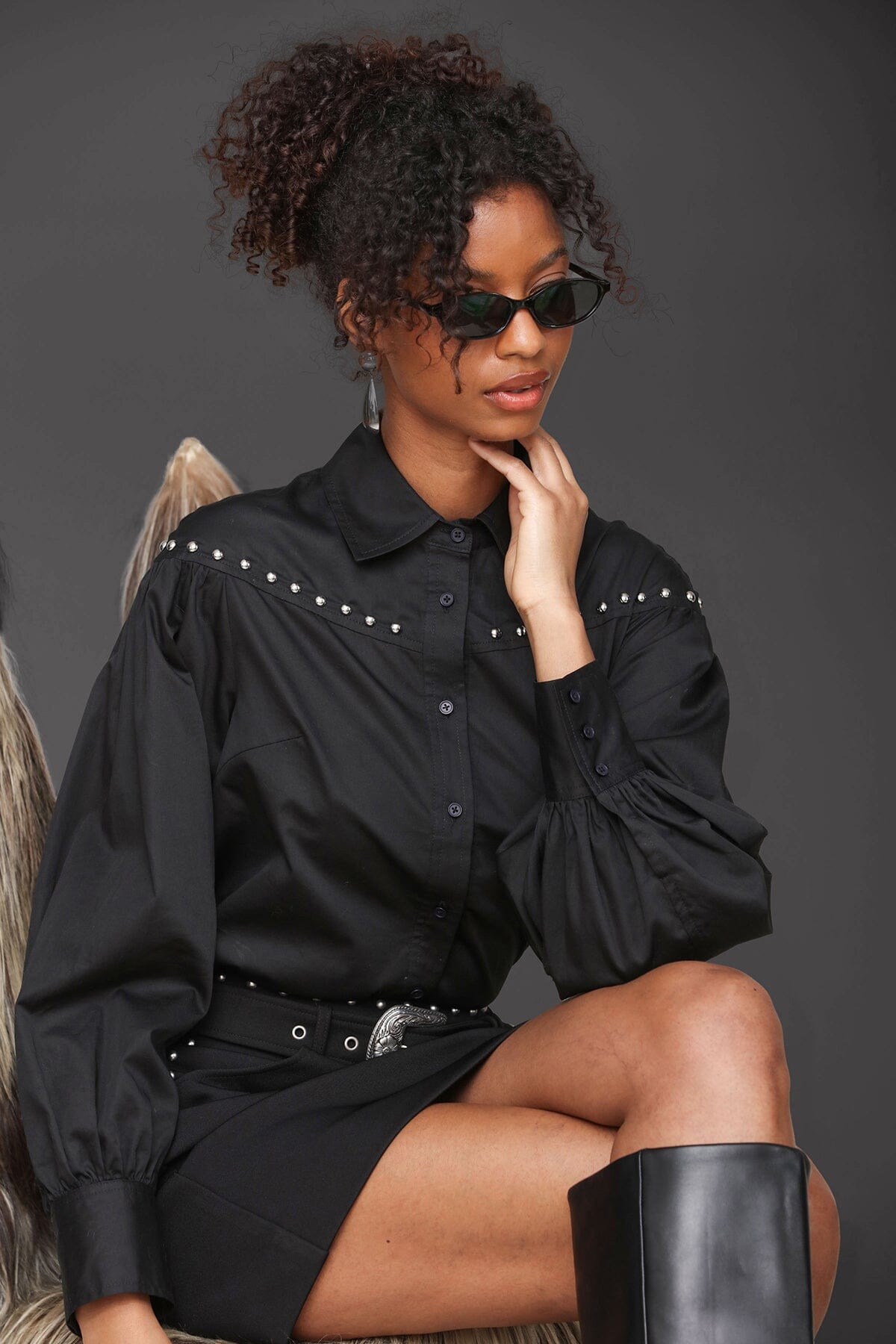 Western-studded cotton black shirt with long sleeves, point collar and button front  - Cute women's shirts by Avec Les Filles
