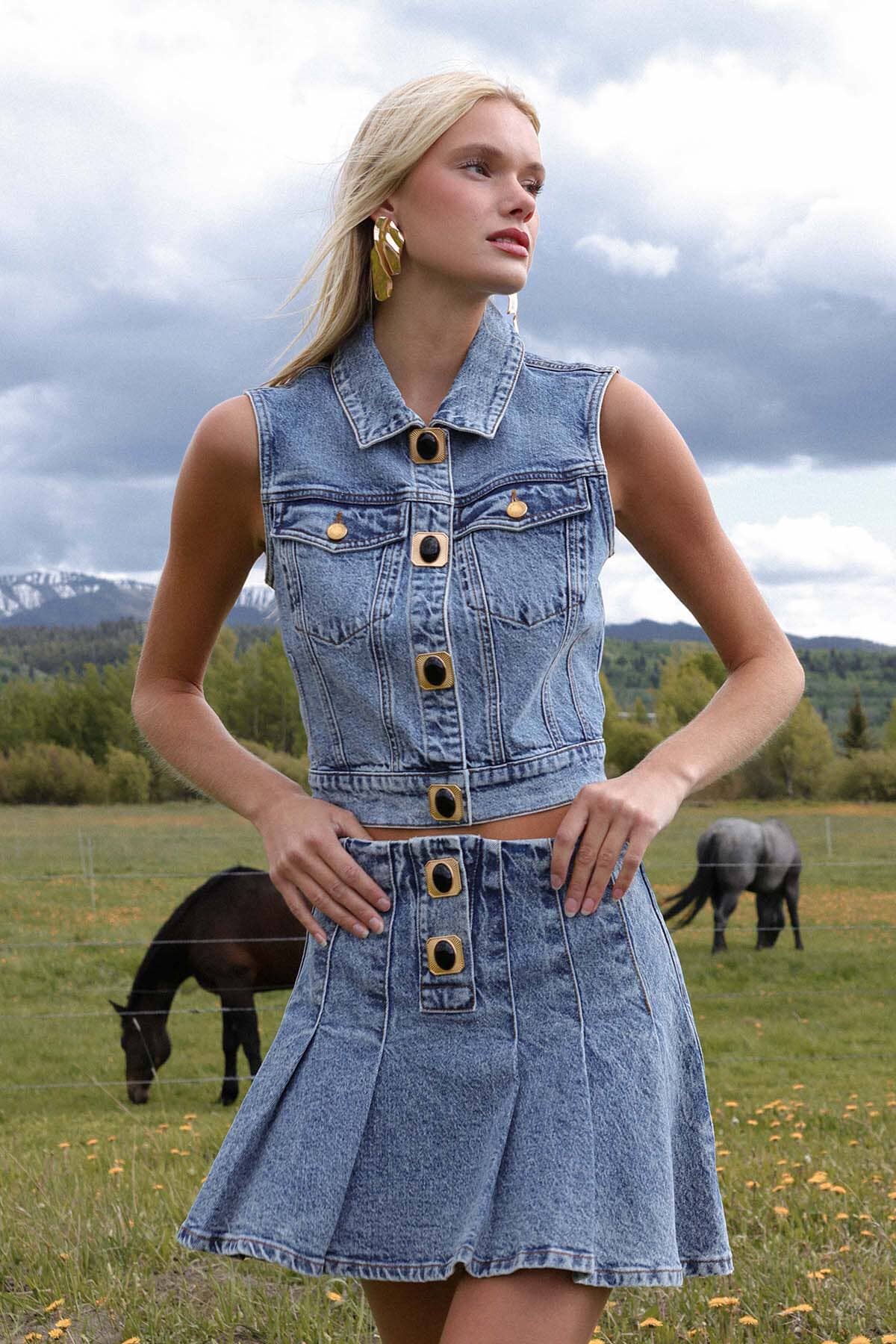 Novelty button-front blue denim vest top made from cotton-blend with a point collar
and chest flap pockets - Cute women's vest tops by Avec Les Filles